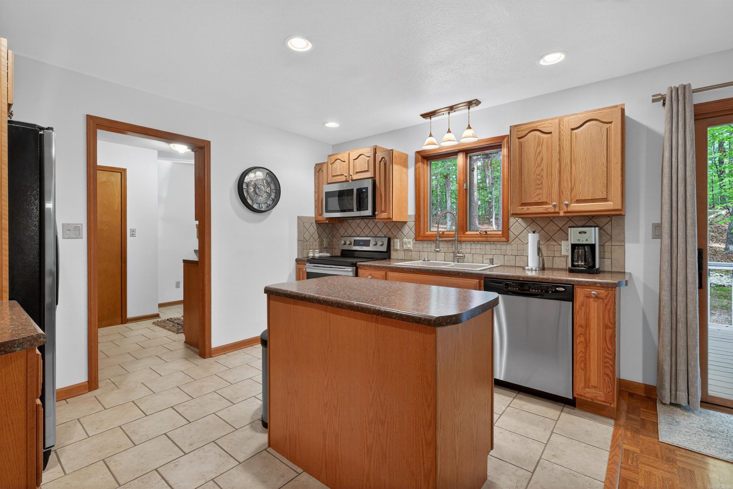 67 Zarmora Way Hot Springs Village, AR 71909
