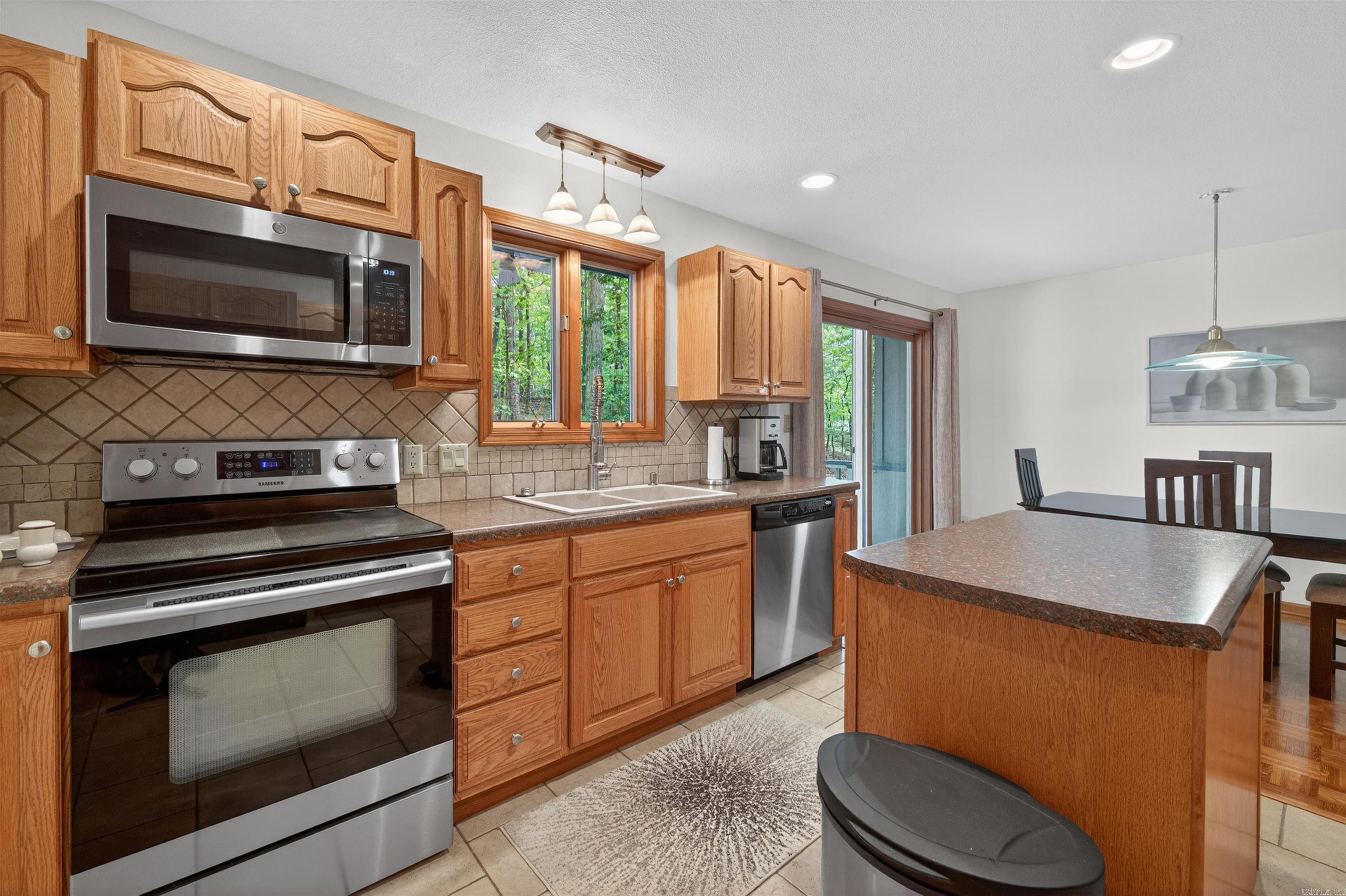 67 Zarmora Way Hot Springs Village, AR 71909
