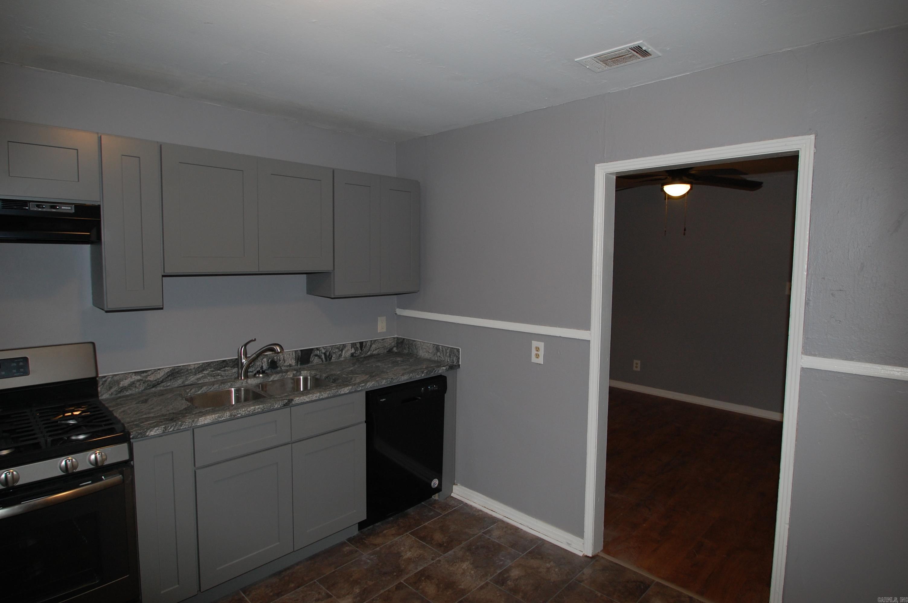 317/319 W I  North Little Rock, AR