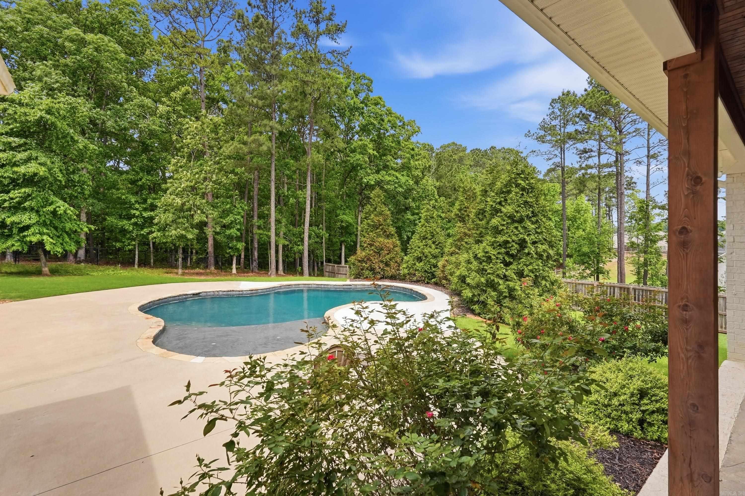 5048 Westridge Cir  Benton, AR