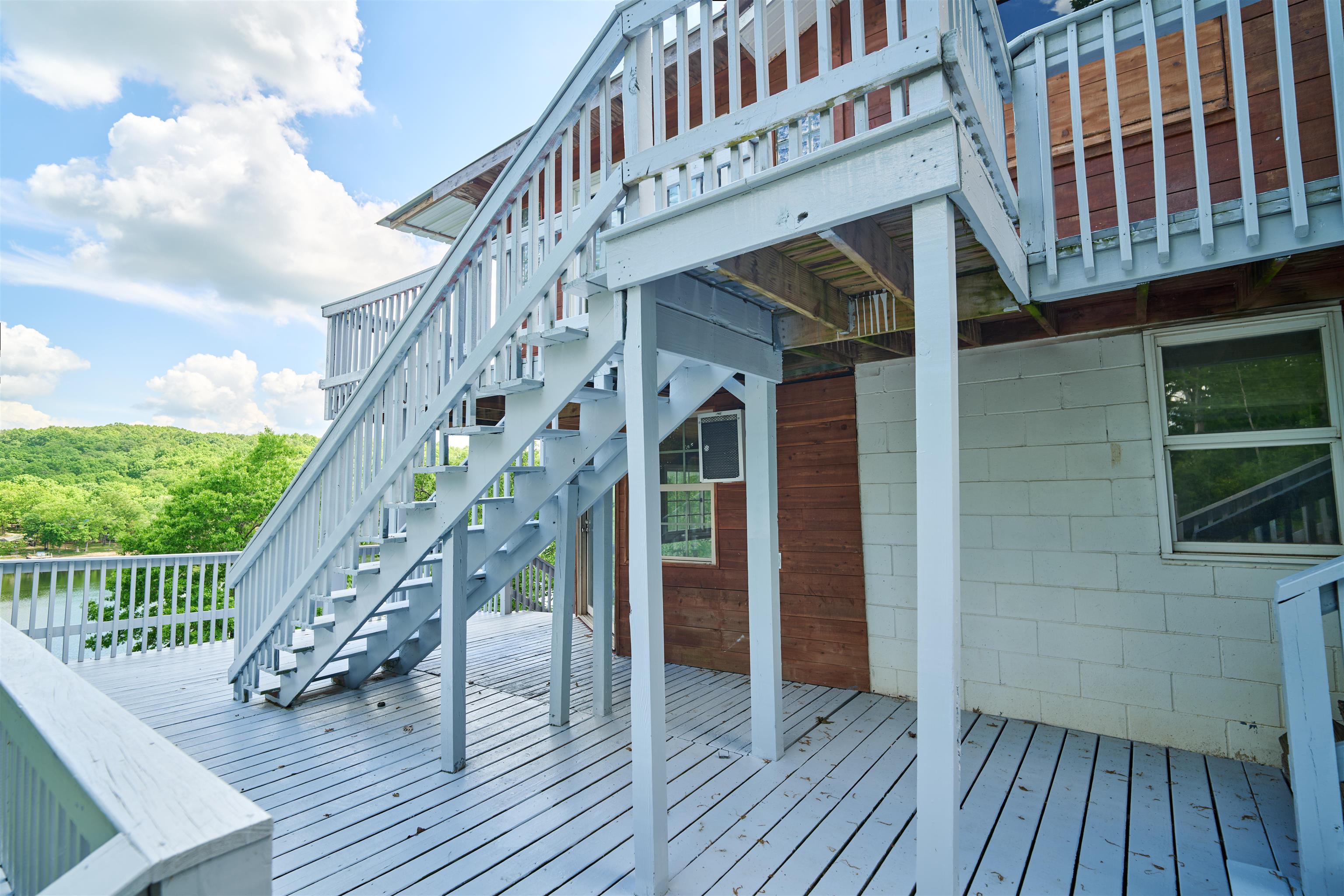 330 Robin Hood Ln  Hardy, AR