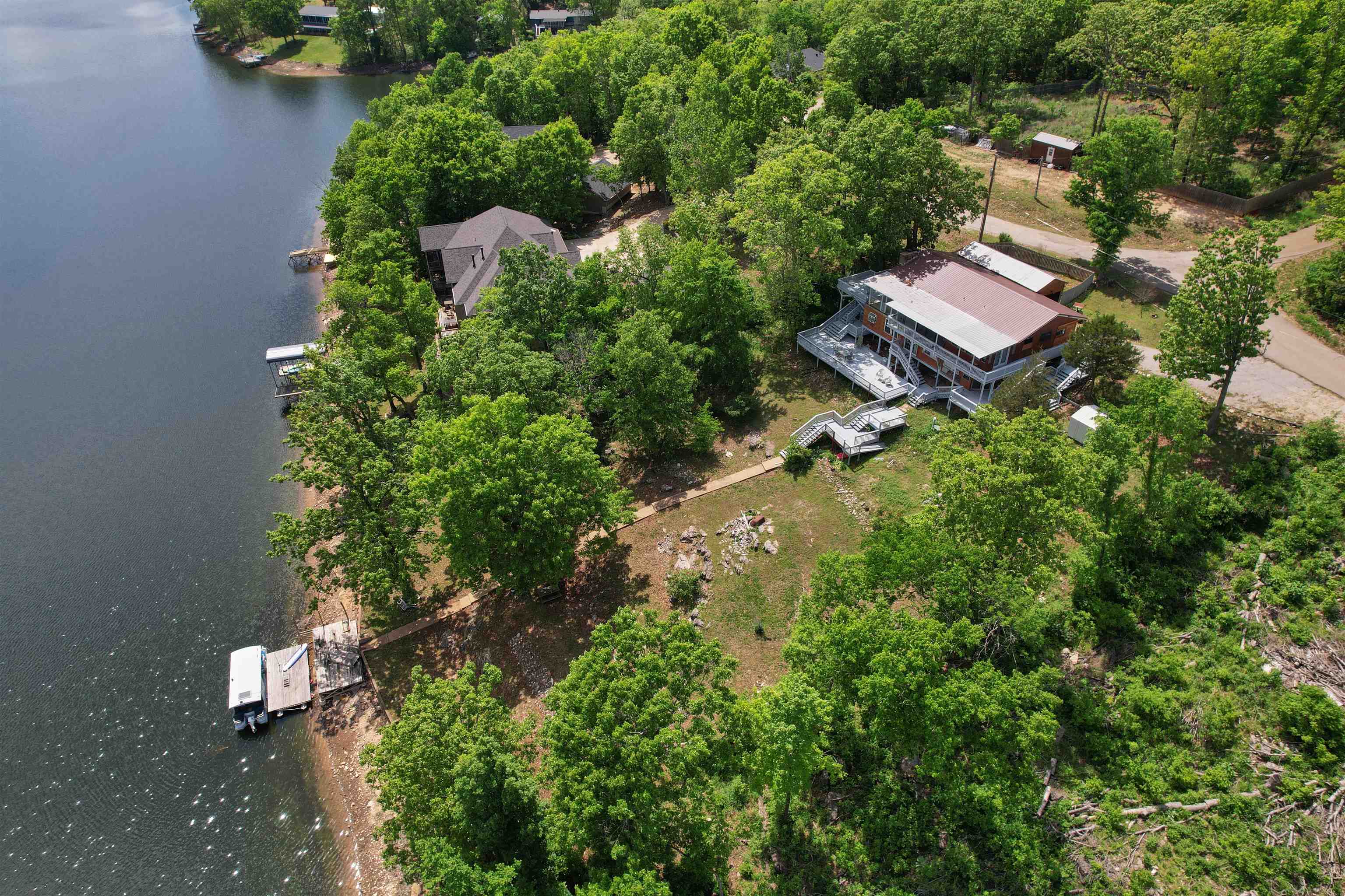 330 Robin Hood Ln  Hardy, AR