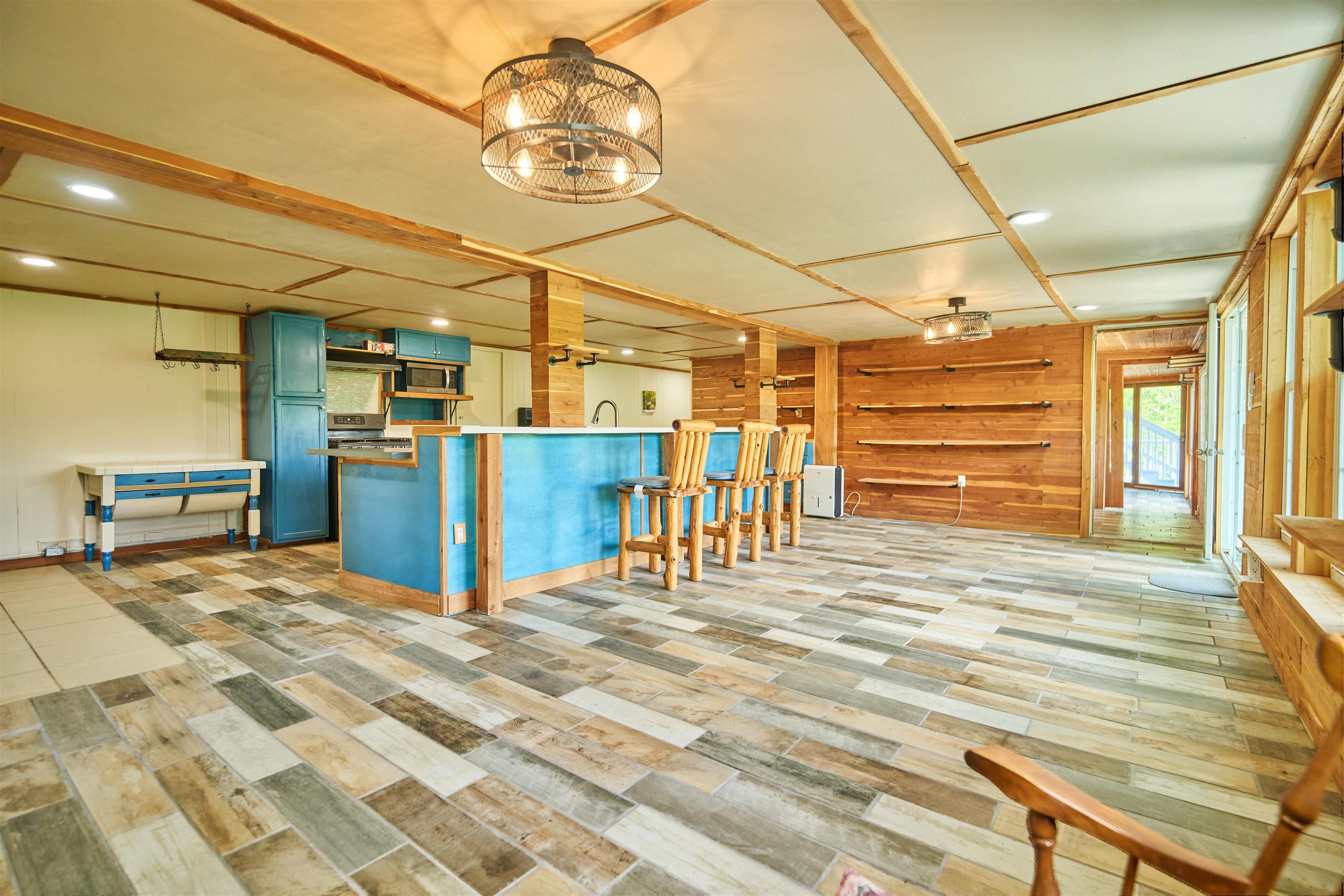 330 Robin Hood Ln  Hardy, AR