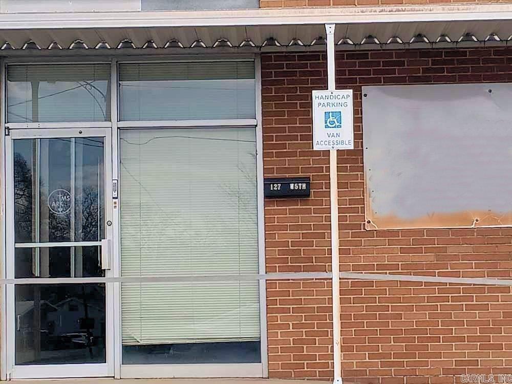 127 W 5th  Malvern, AR