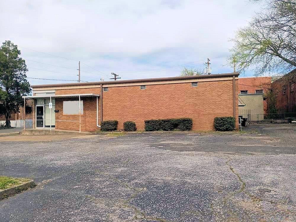 127 W 5th  Malvern, AR