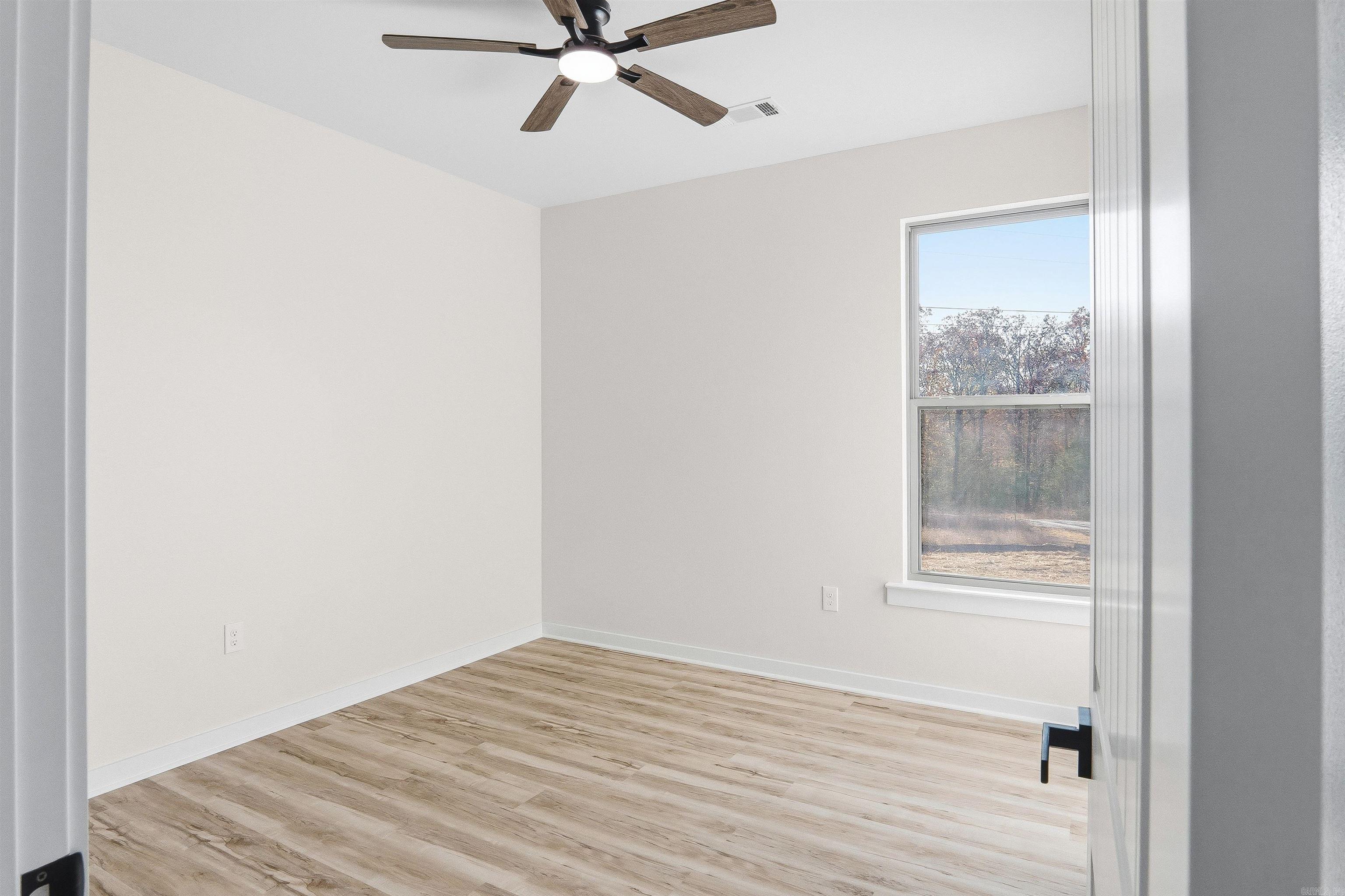 504 Madeleine  Austin, AR