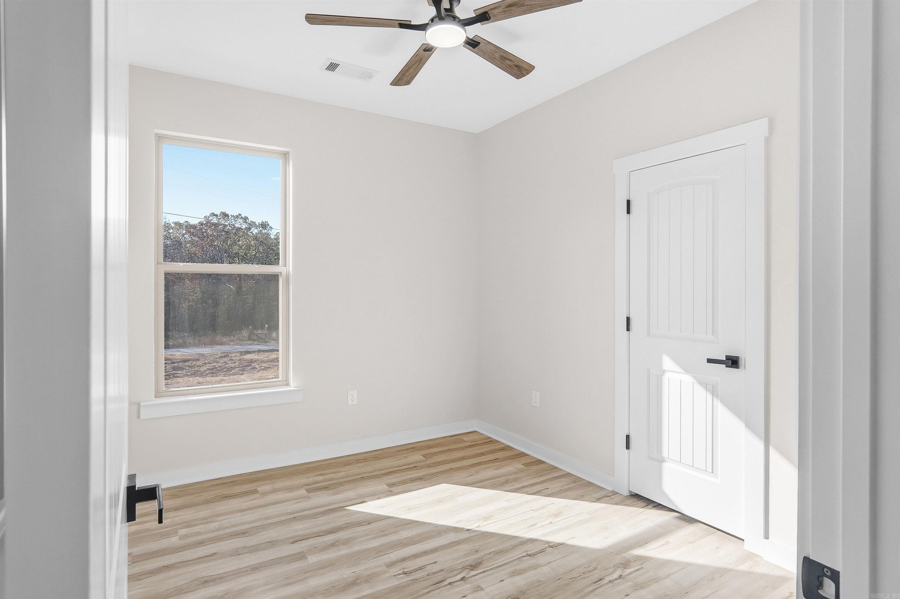 504 Madeleine  Austin, AR