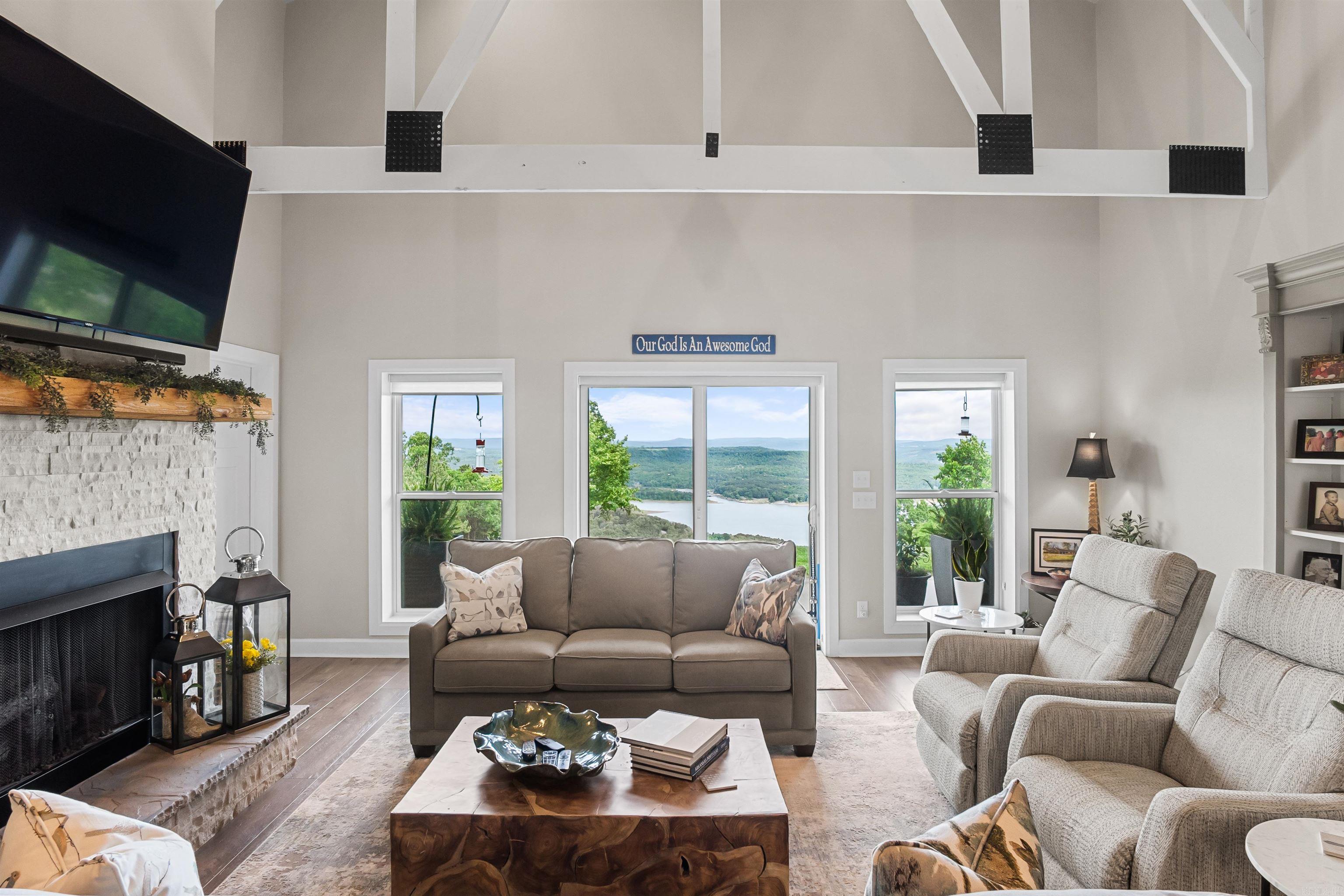 306 Rocky Point  Bee Branch, AR