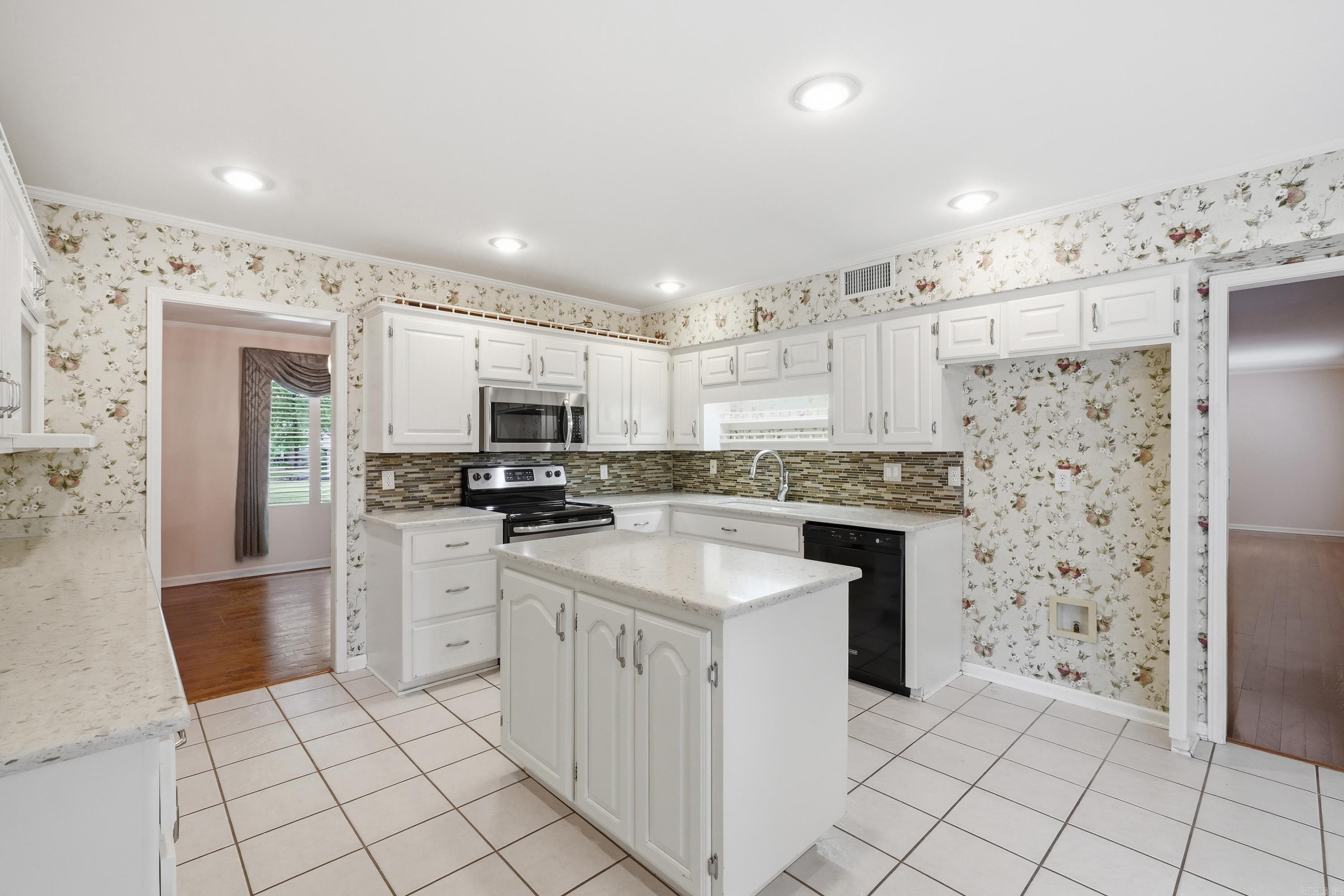 5 BUNKER HILL  Conway, AR