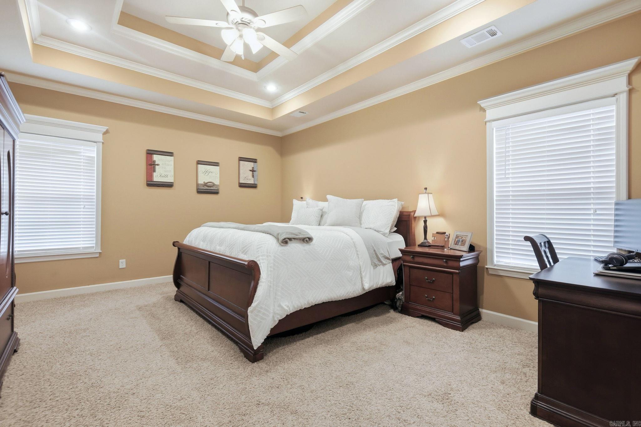 109 Valderrama  Haskell, AR