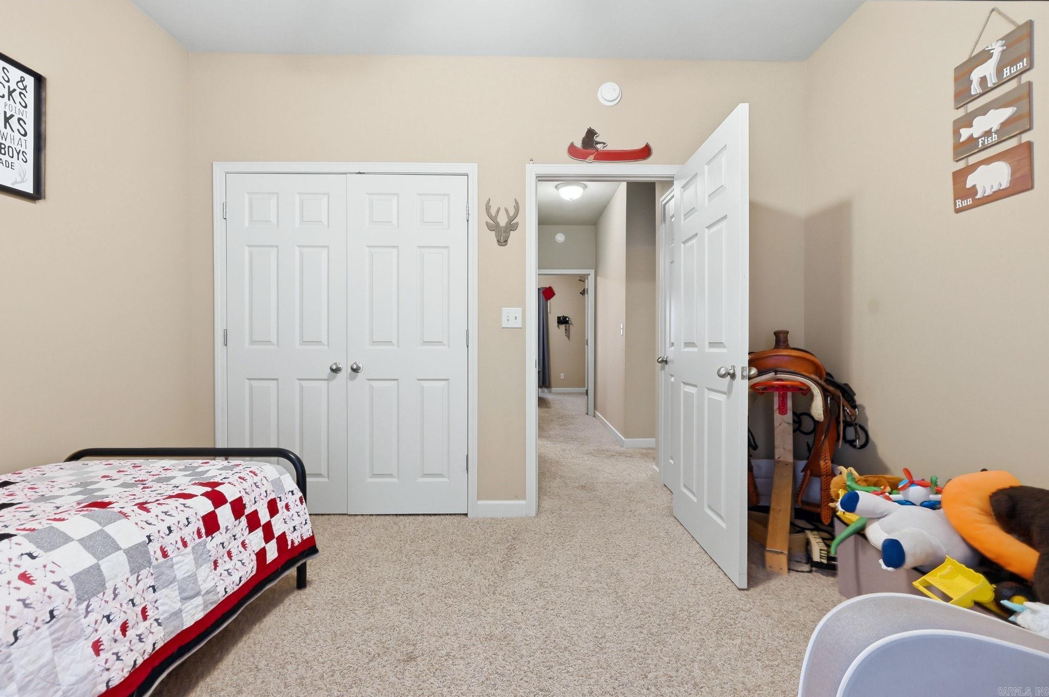109 Valderrama  Haskell, AR