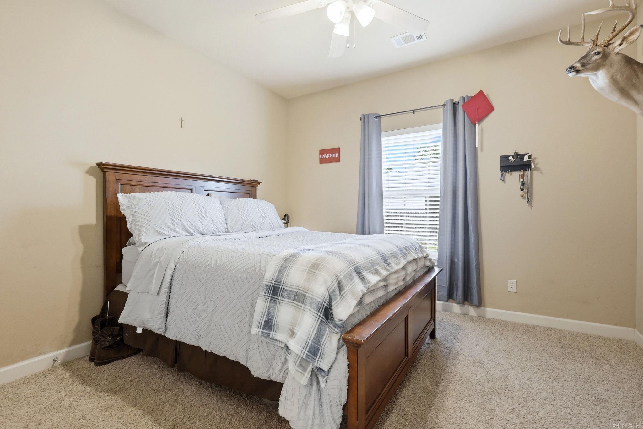 109 Valderrama  Haskell, AR