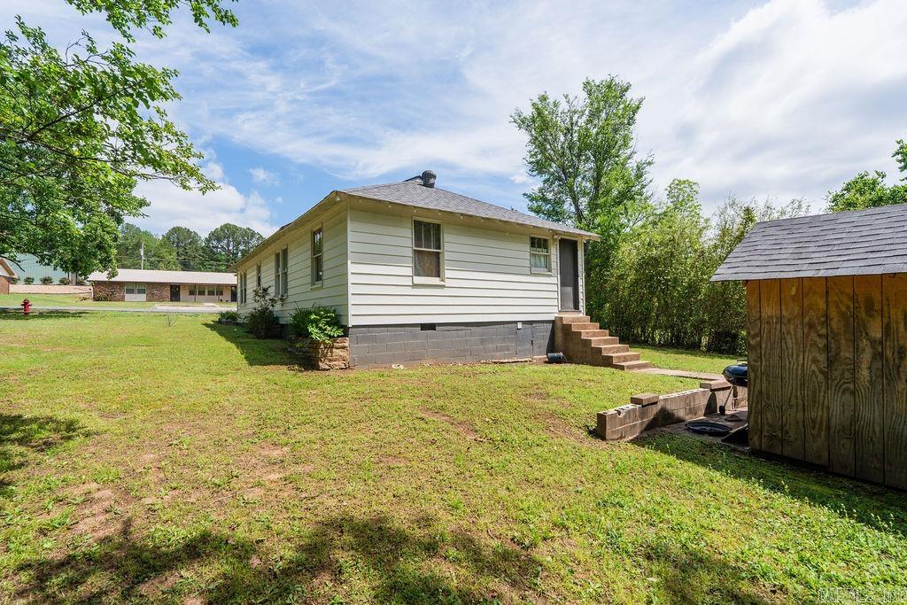 1323 W Searcy  Heber Springs, AR