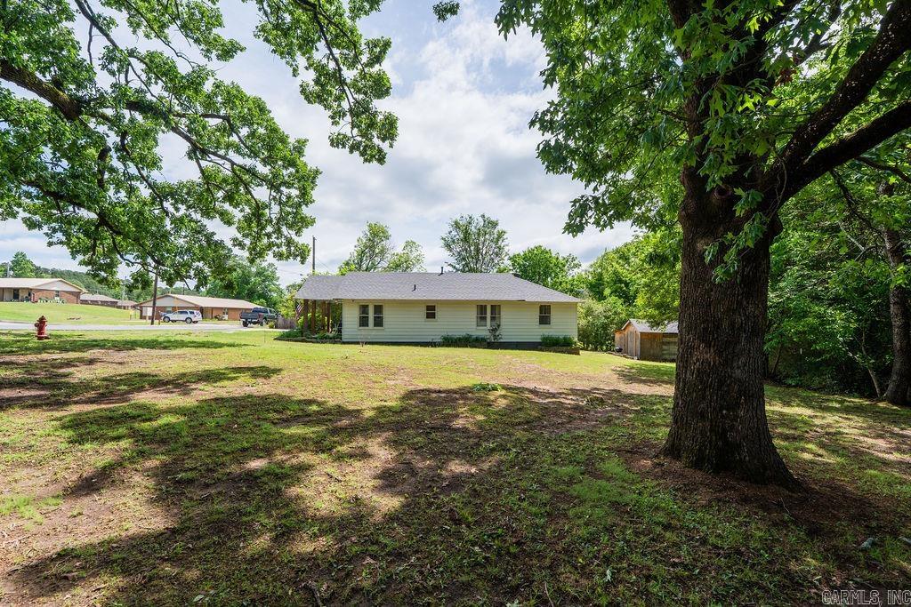 1323 W Searcy  Heber Springs, AR