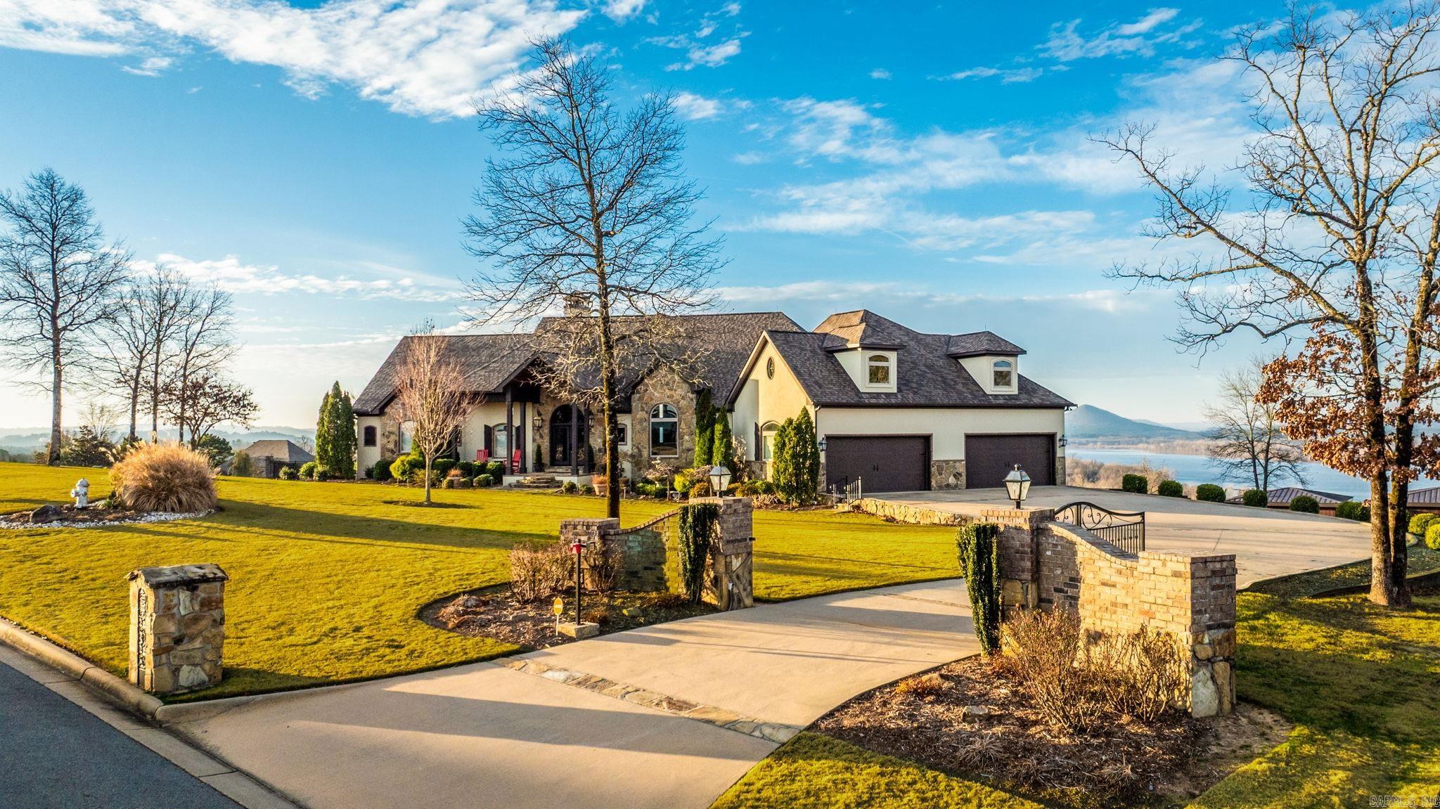 15716 Summit View  North Little Rock, AR
