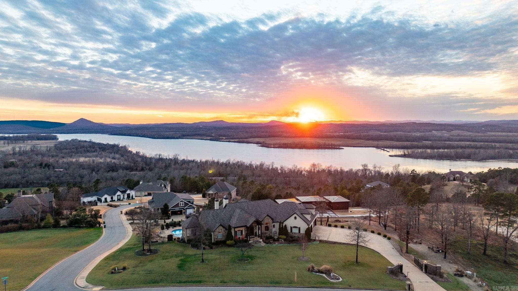 15716 Summit View  North Little Rock, AR