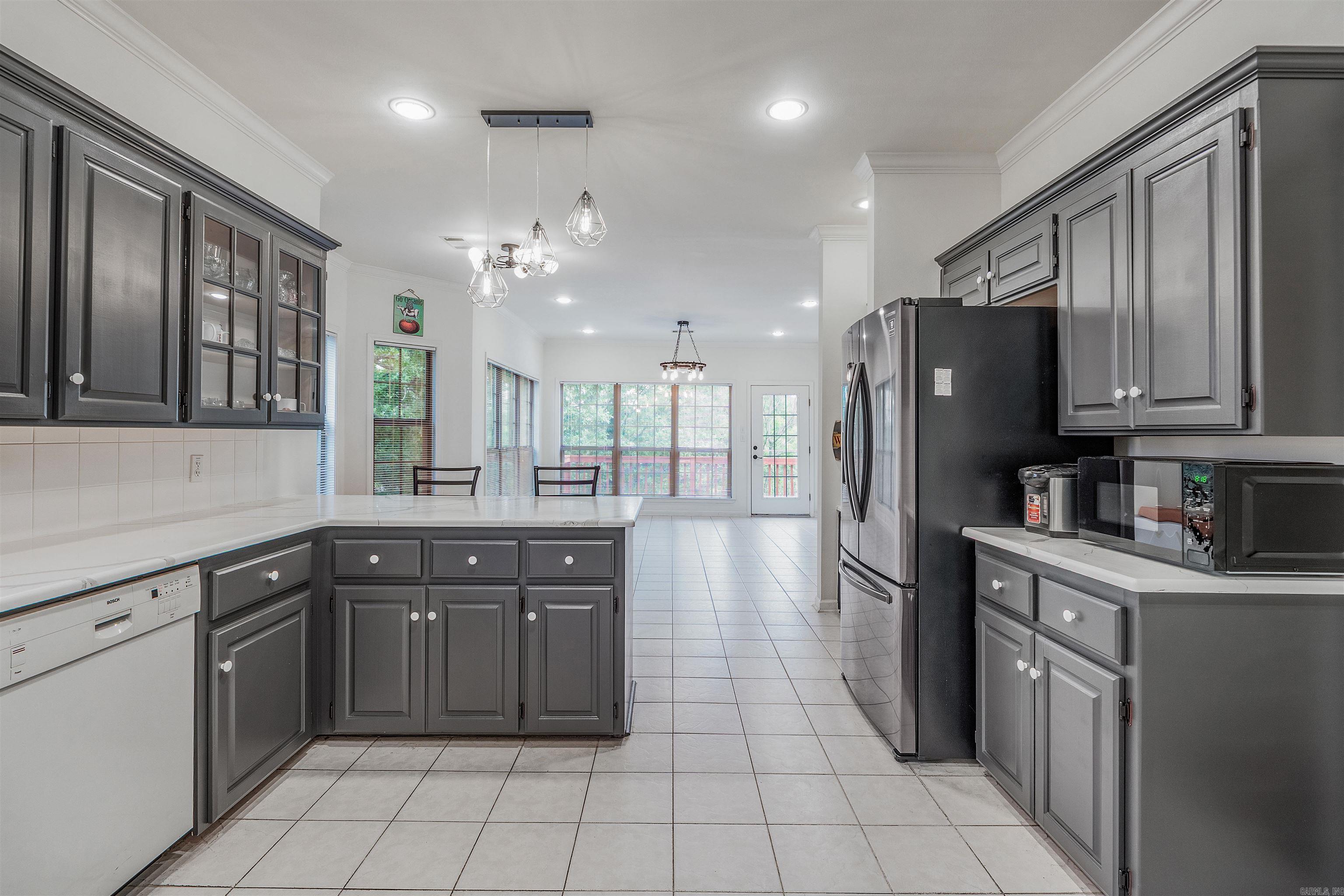 112 Miramar  Maumelle, AR