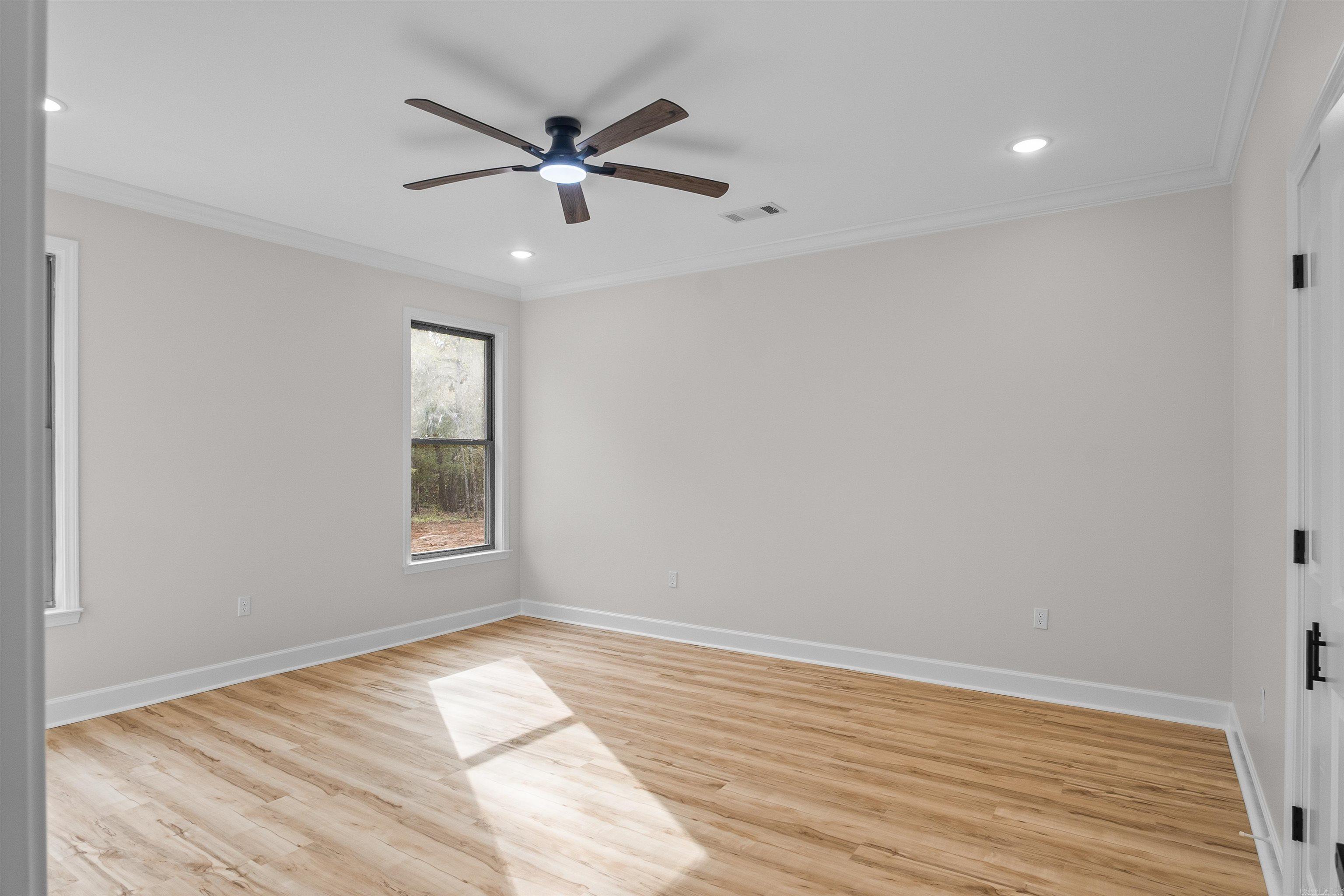 524 Madeleine  Austin, AR