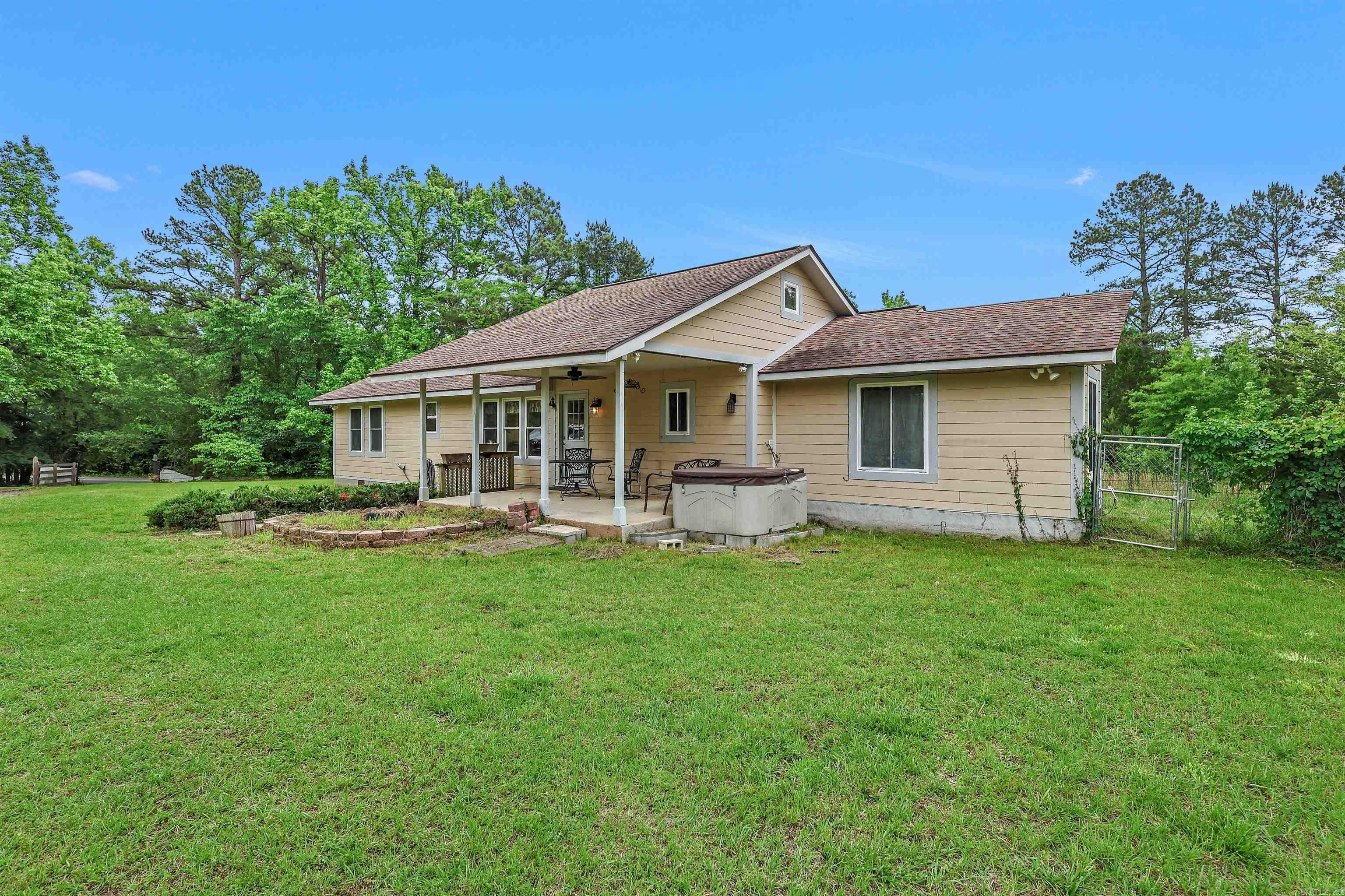 549 Oak Grove  Caddo Gap, AR