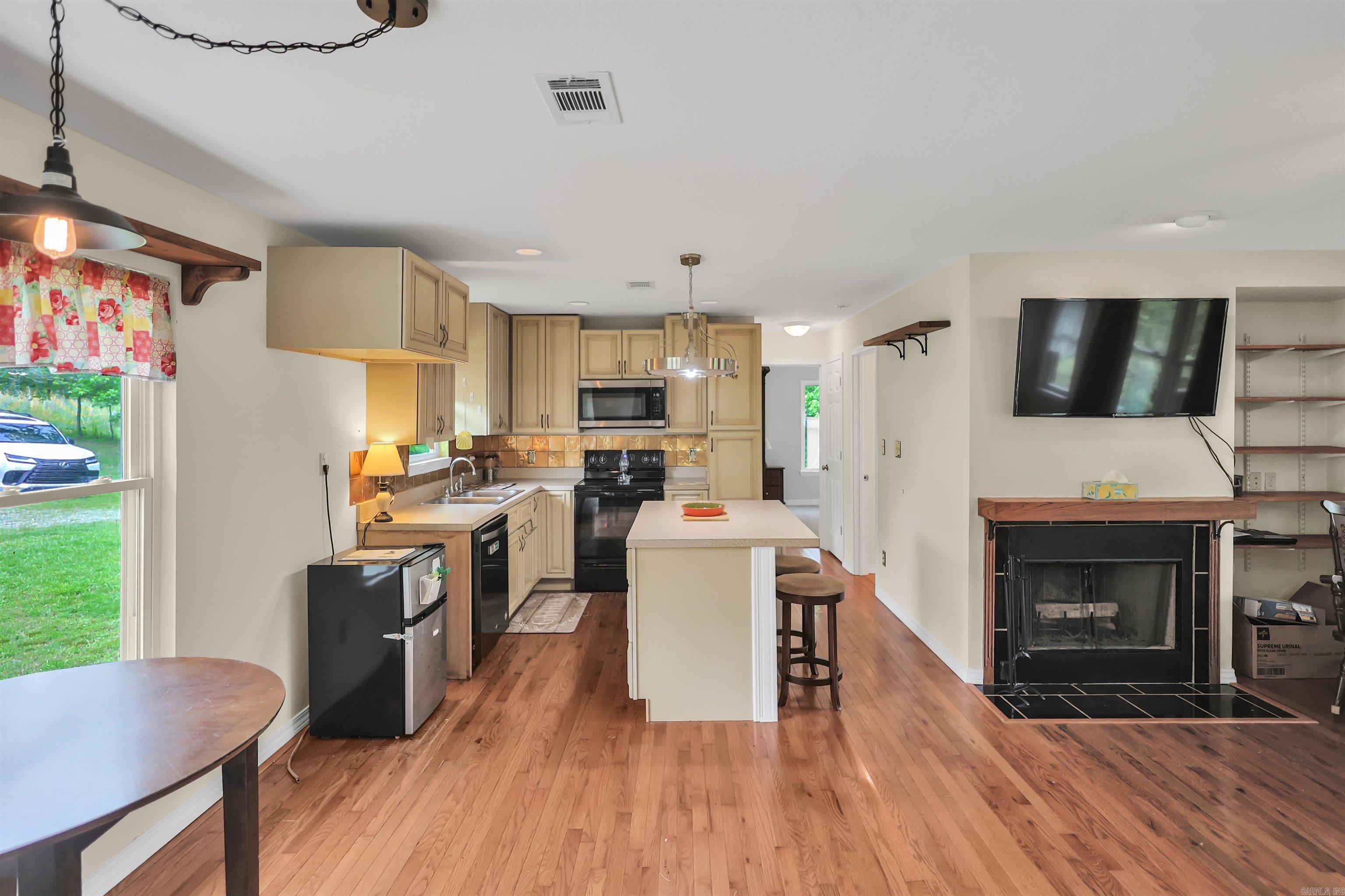 549 Oak Grove  Caddo Gap, AR
