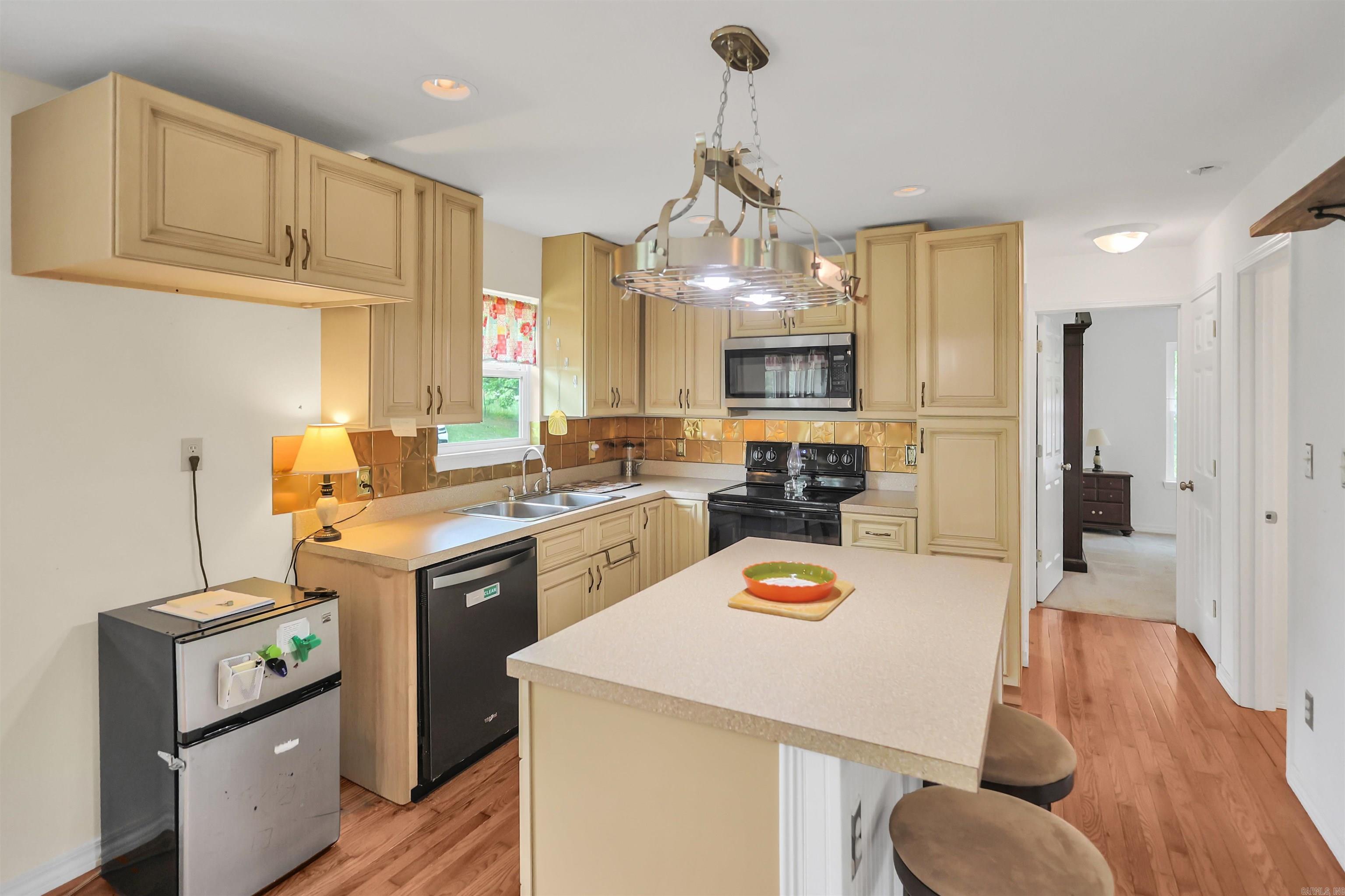 549 Oak Grove  Caddo Gap, AR