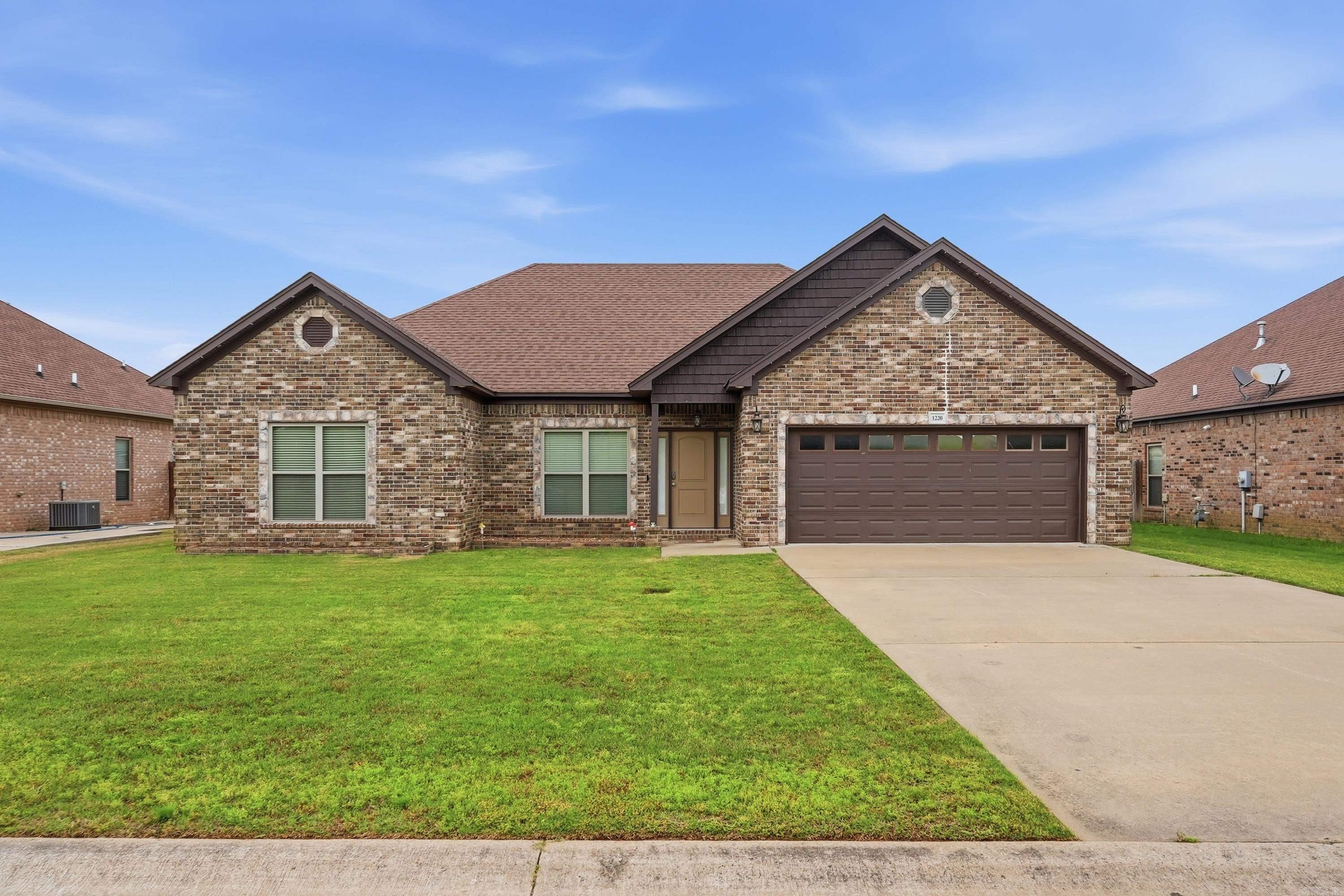 1220 Andrews  Conway, AR