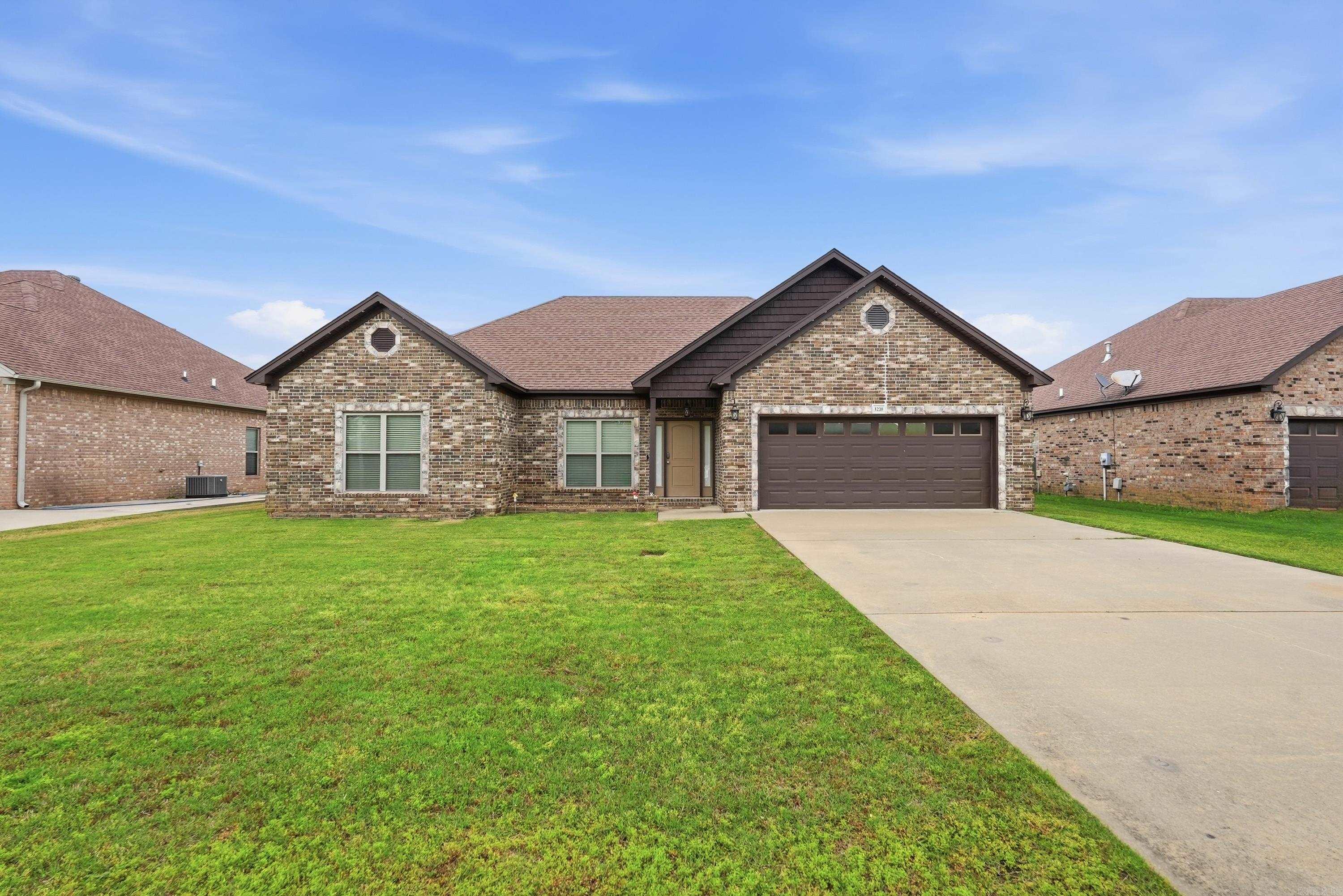 1220 Andrews  Conway, AR