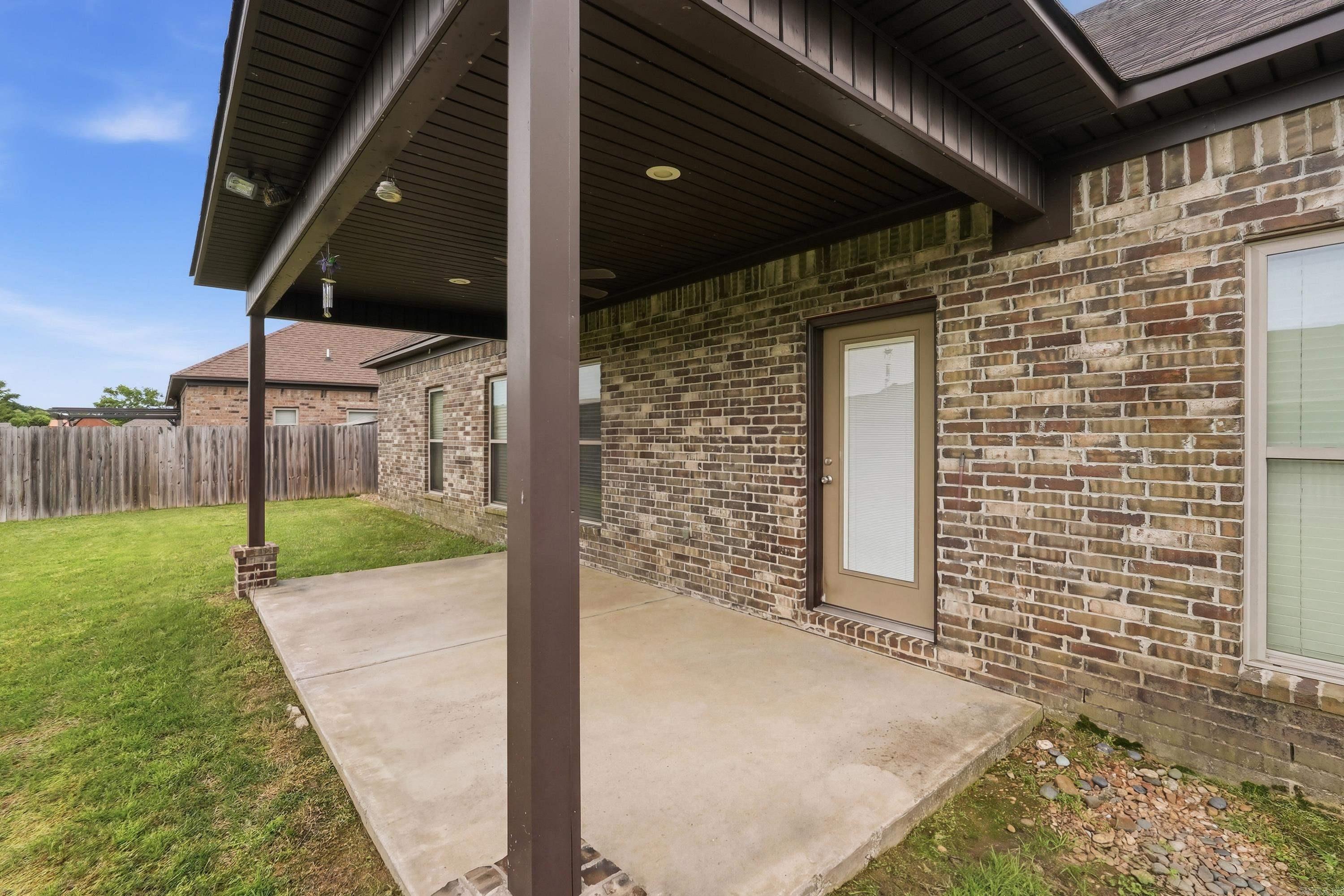 1220 Andrews Drive Conway, AR 72032
