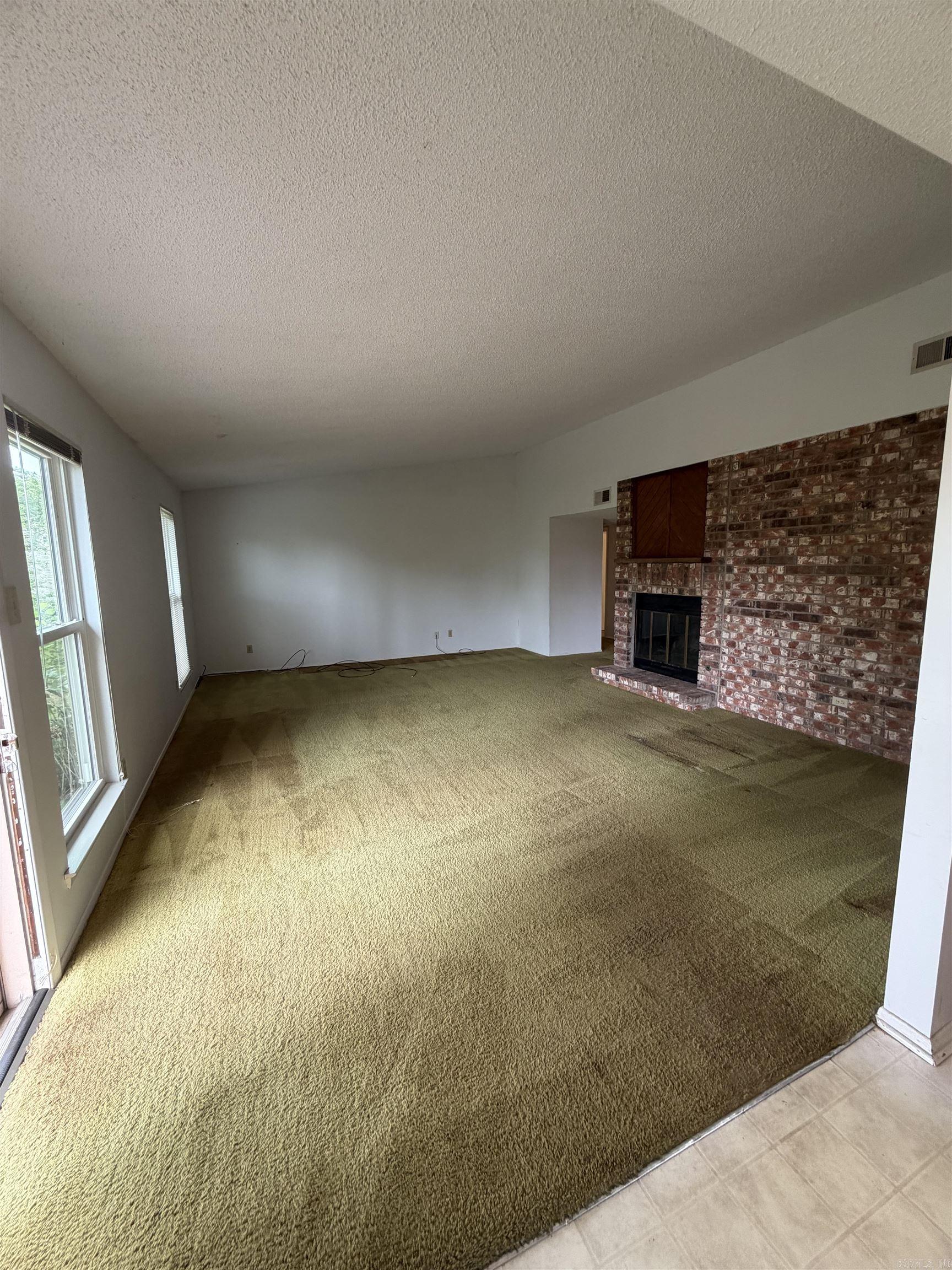 8 Markham Place Cir  Little Rock, AR