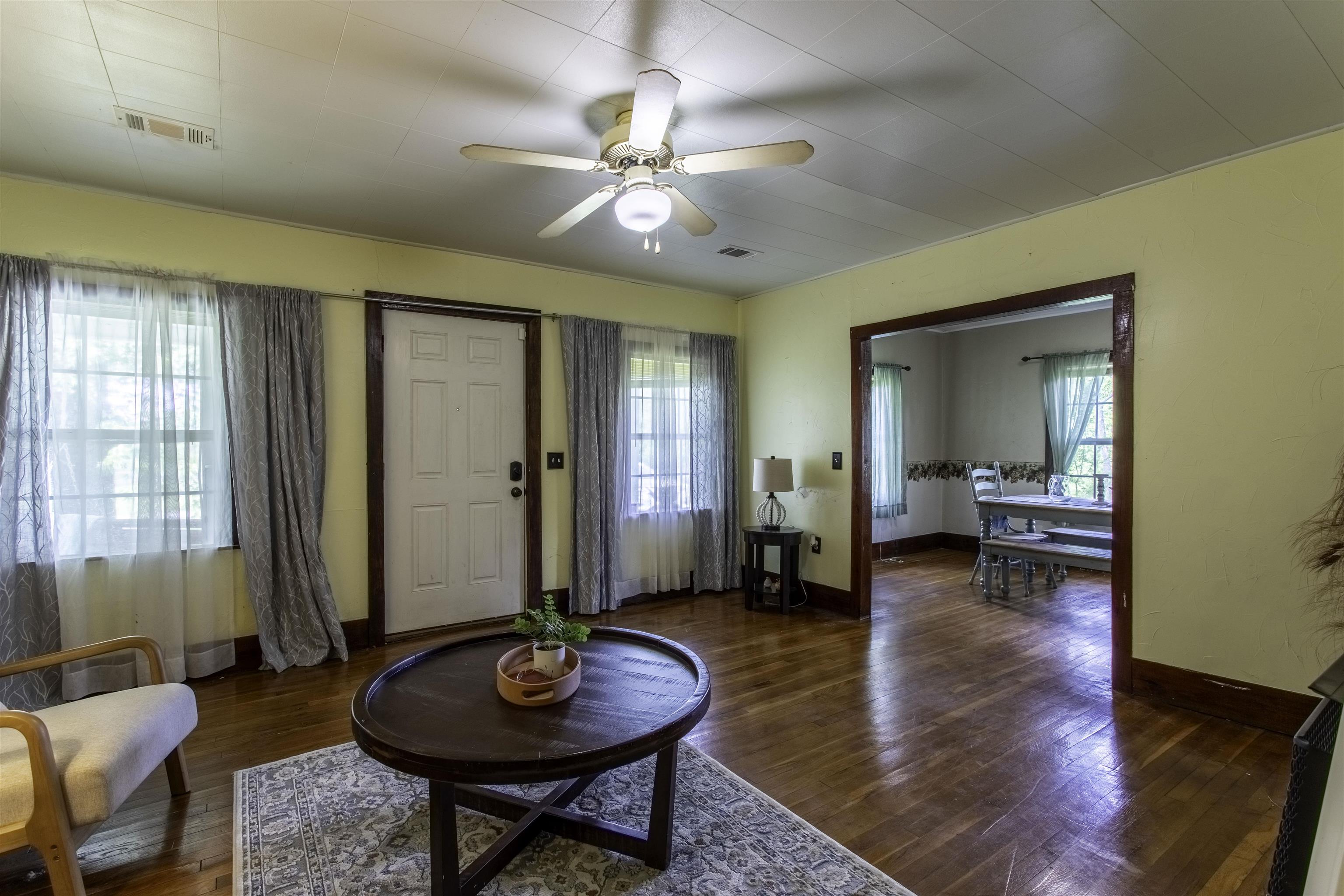 101 2Nd  Oxford, AR