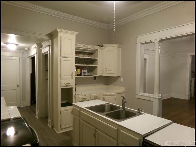 303 E Nichols  England, AR