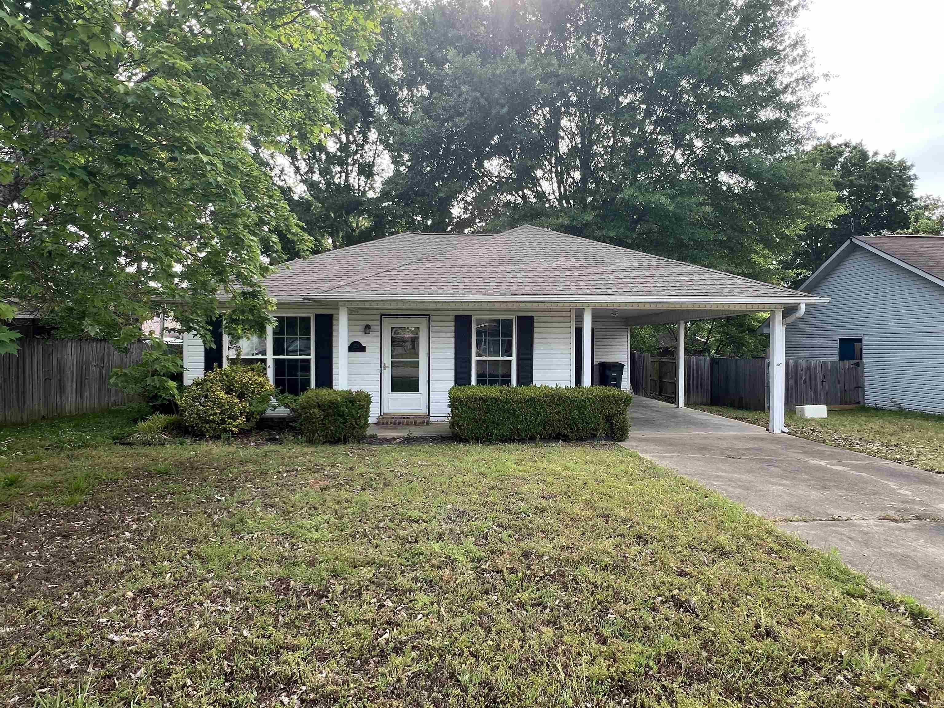 128 Field Crest Dr  Searcy, AR