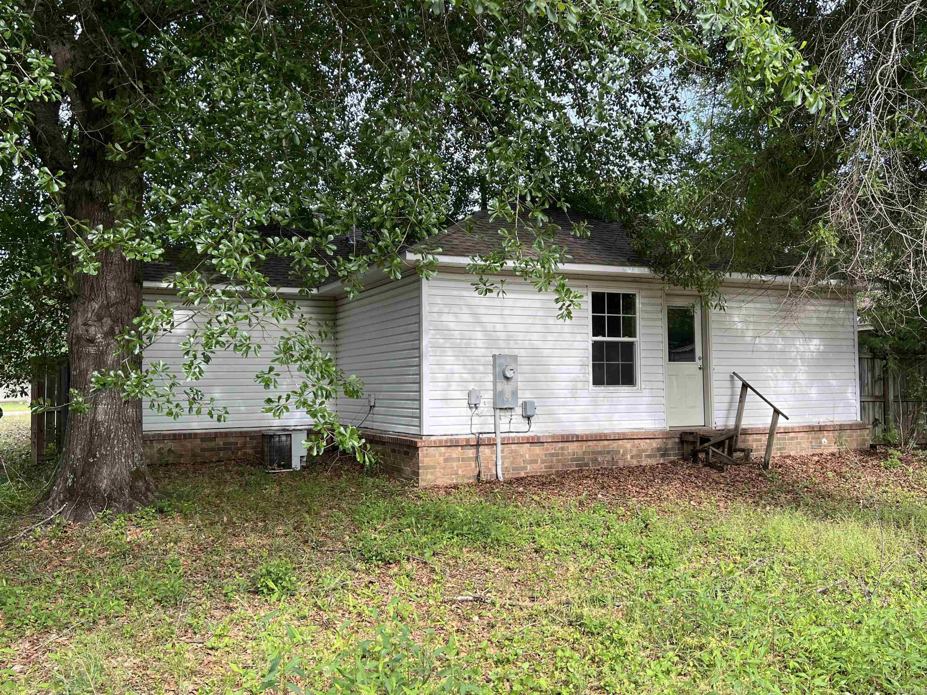128 Field Crest Dr  Searcy, AR
