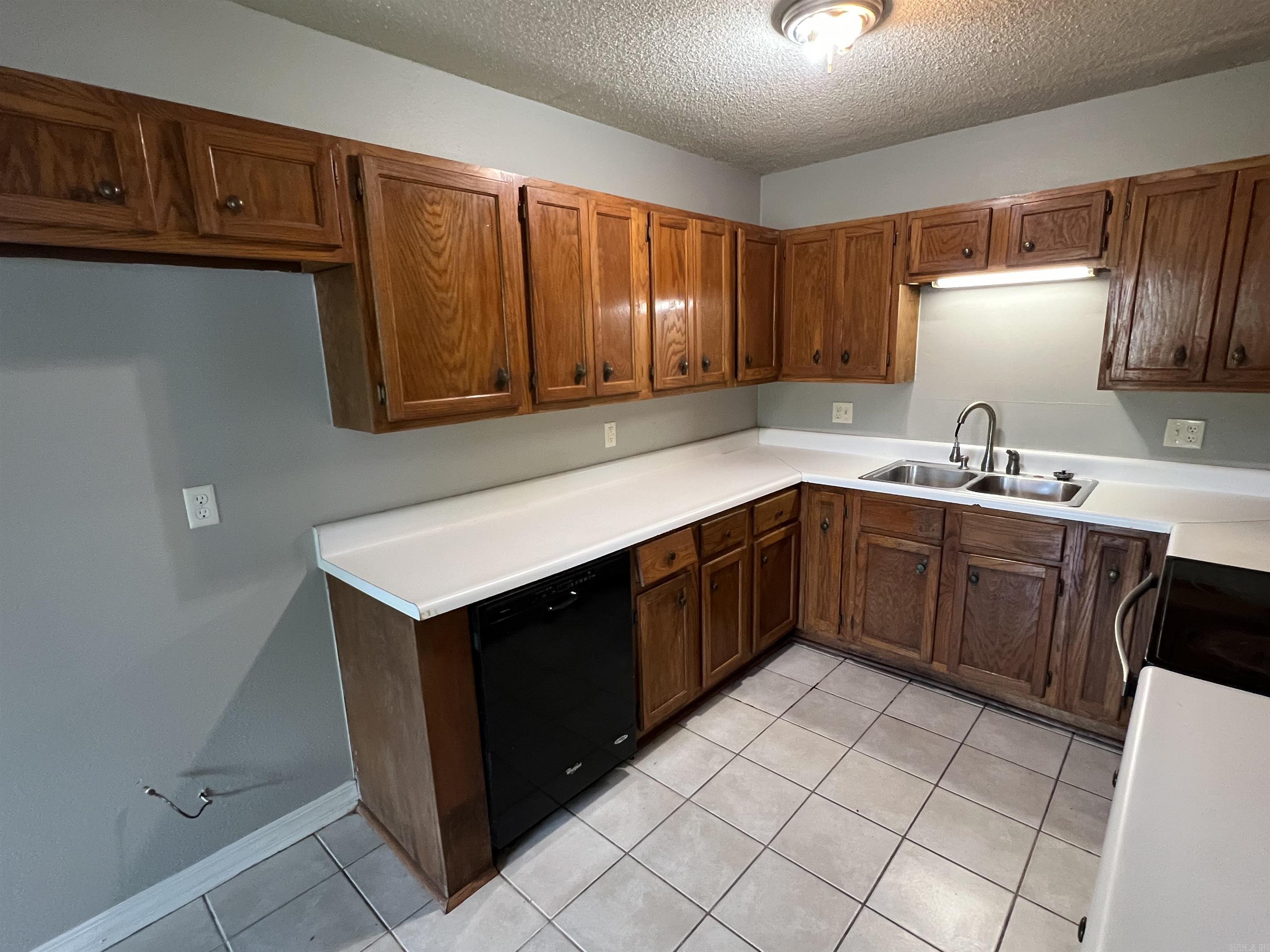 128 Field Crest Dr  Searcy, AR