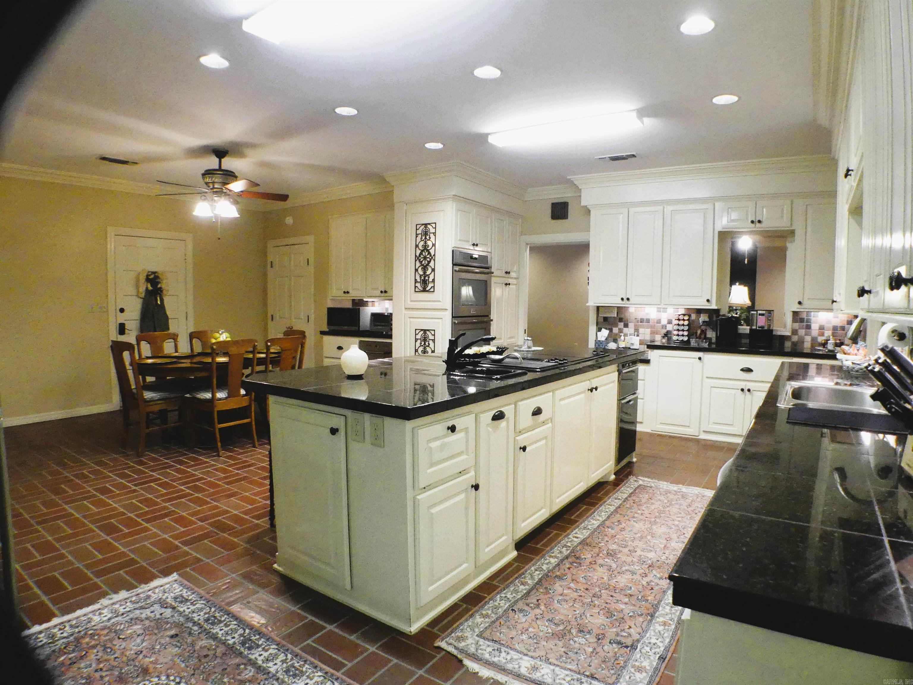 2205 Church Avenue  Mena, AR