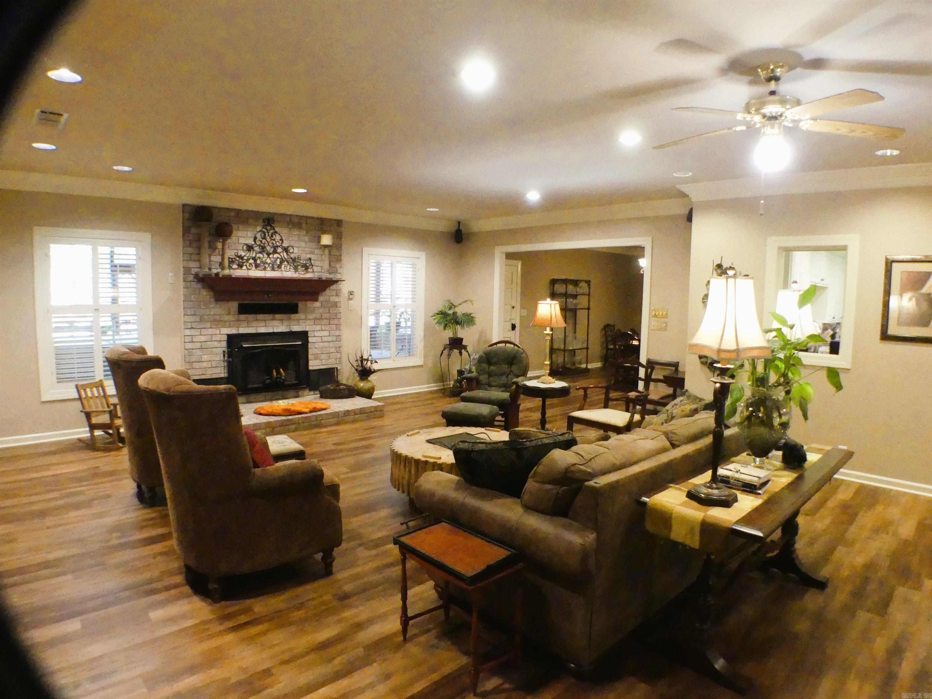 2205 Church Avenue  Mena, AR