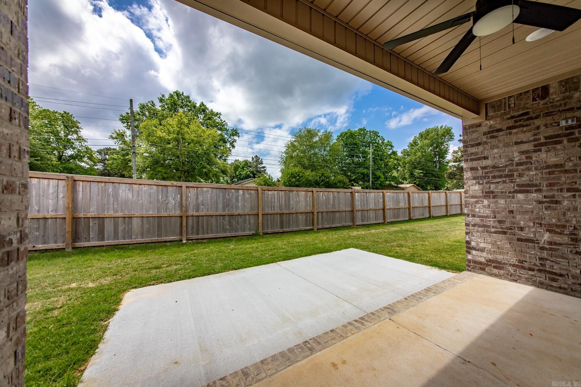 911 W Dell Vista  Cabot, AR
