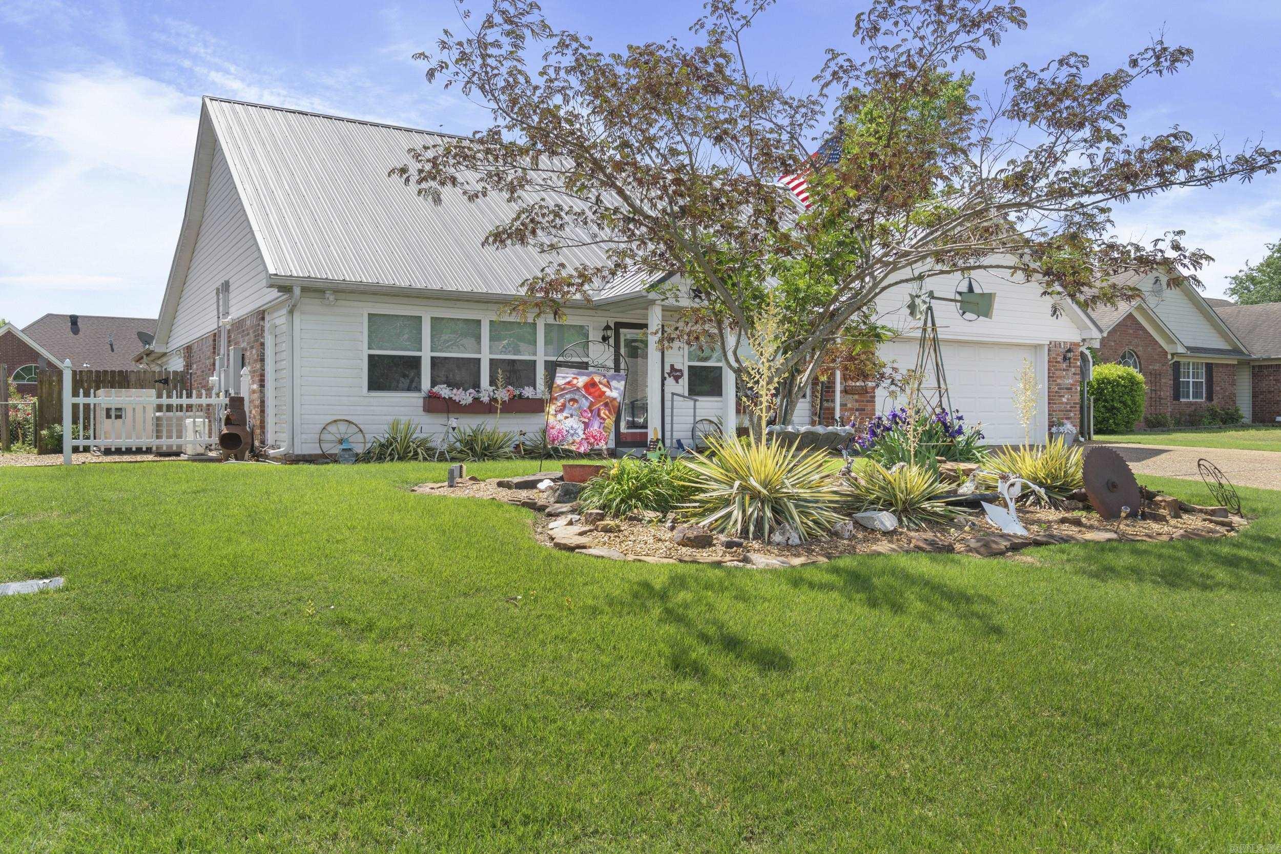 2409 Normandy  Searcy, AR