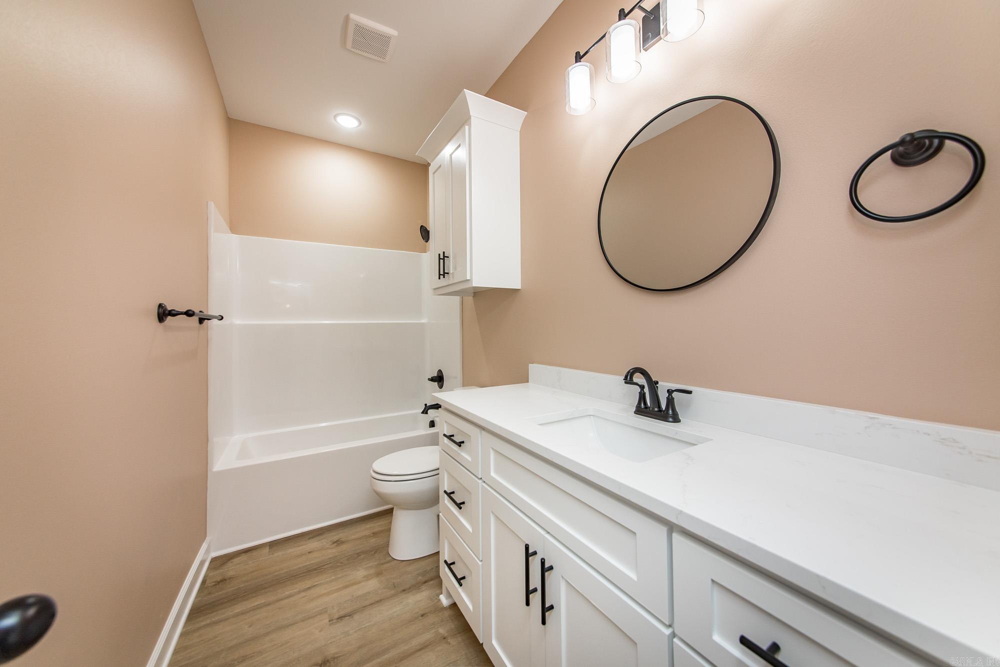 912 W Dell Vista  Cabot, AR