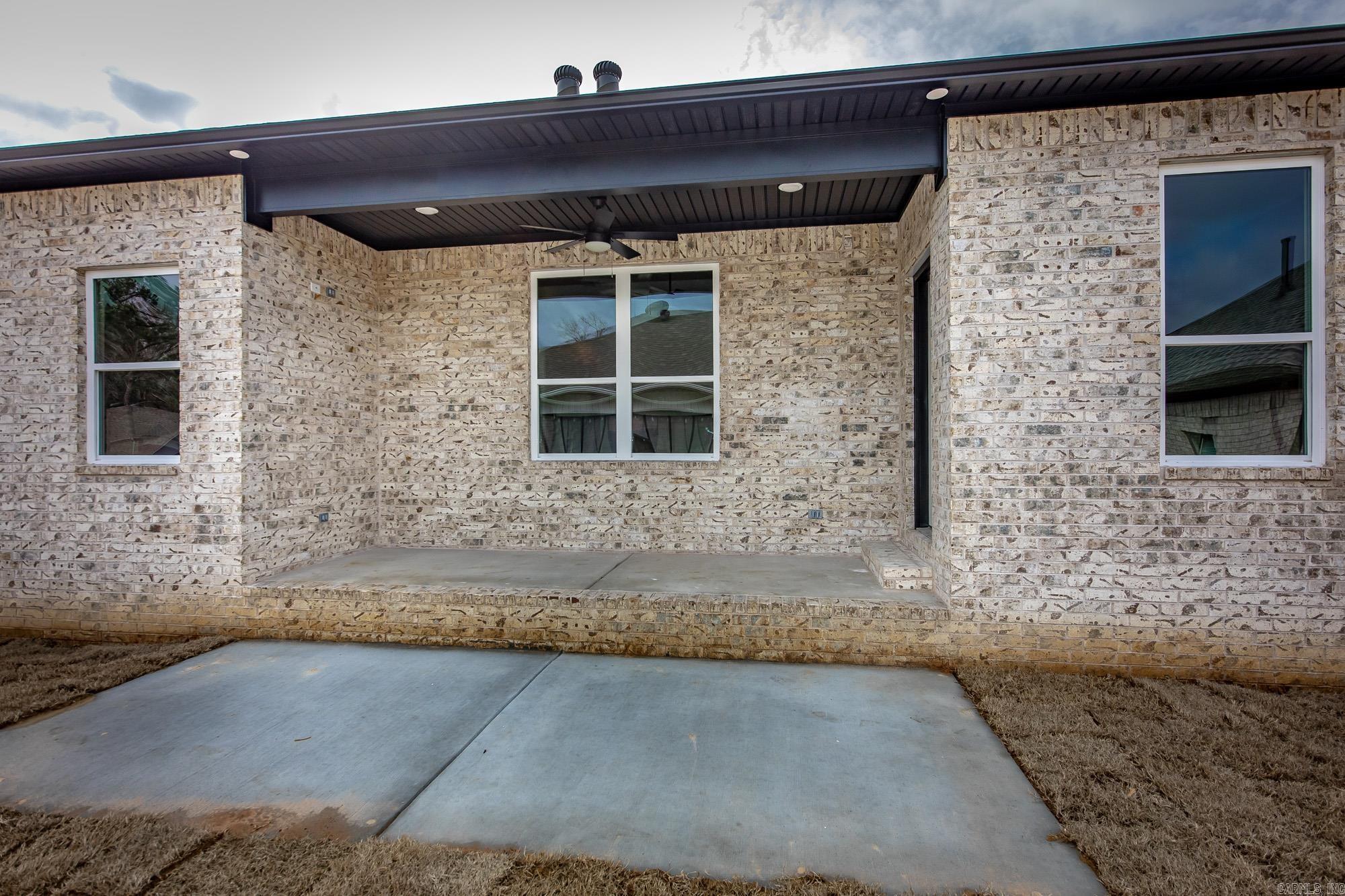 912 W Dell Vista  Cabot, AR