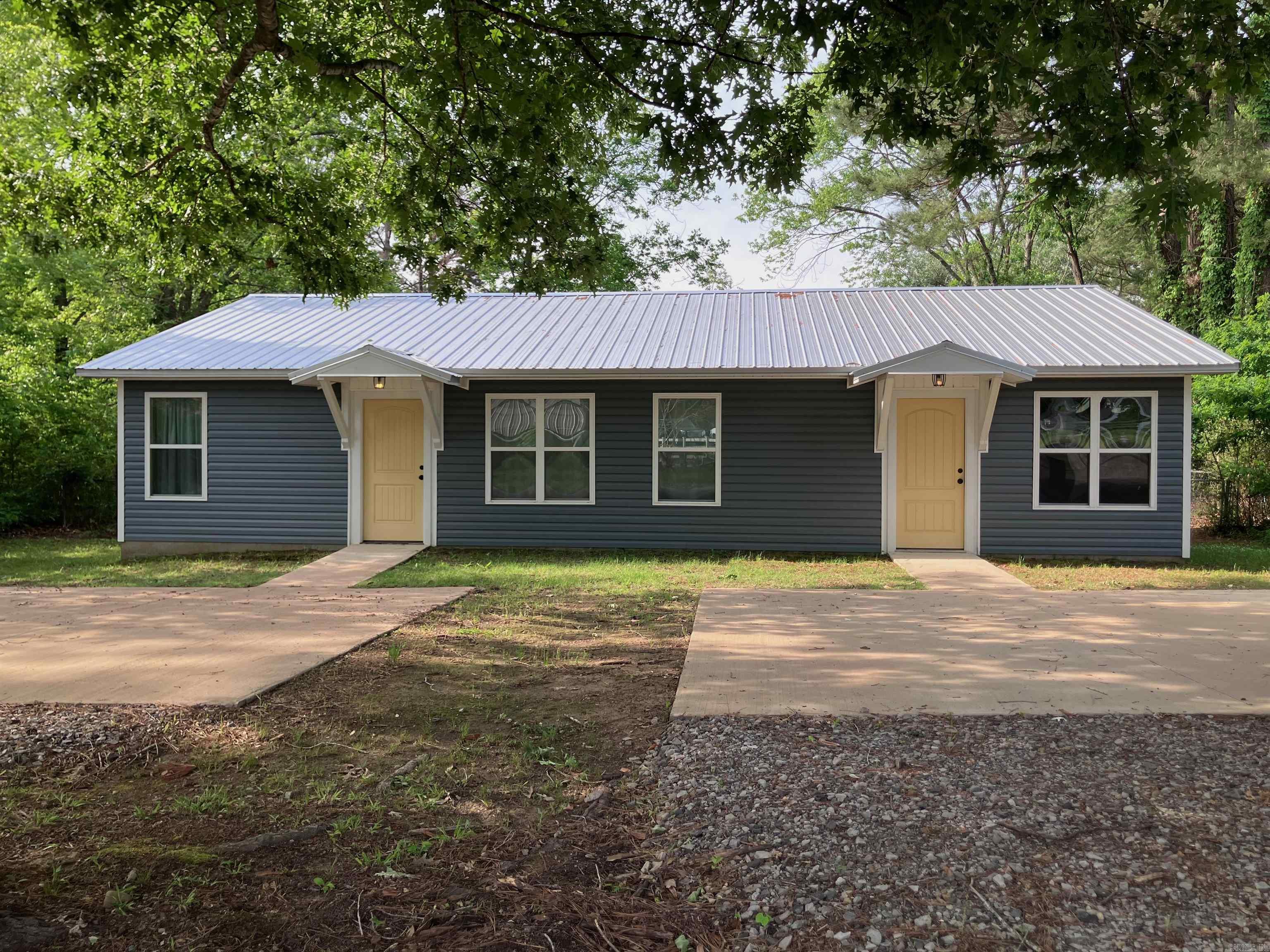 411 Park  Bradford, AR