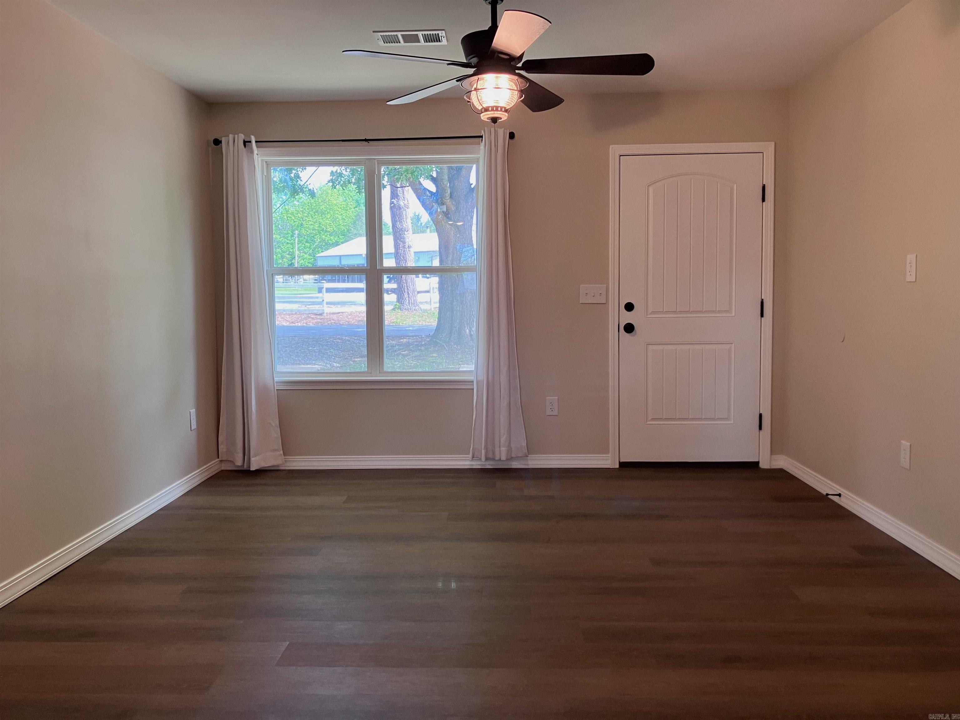 411 Park  Bradford, AR