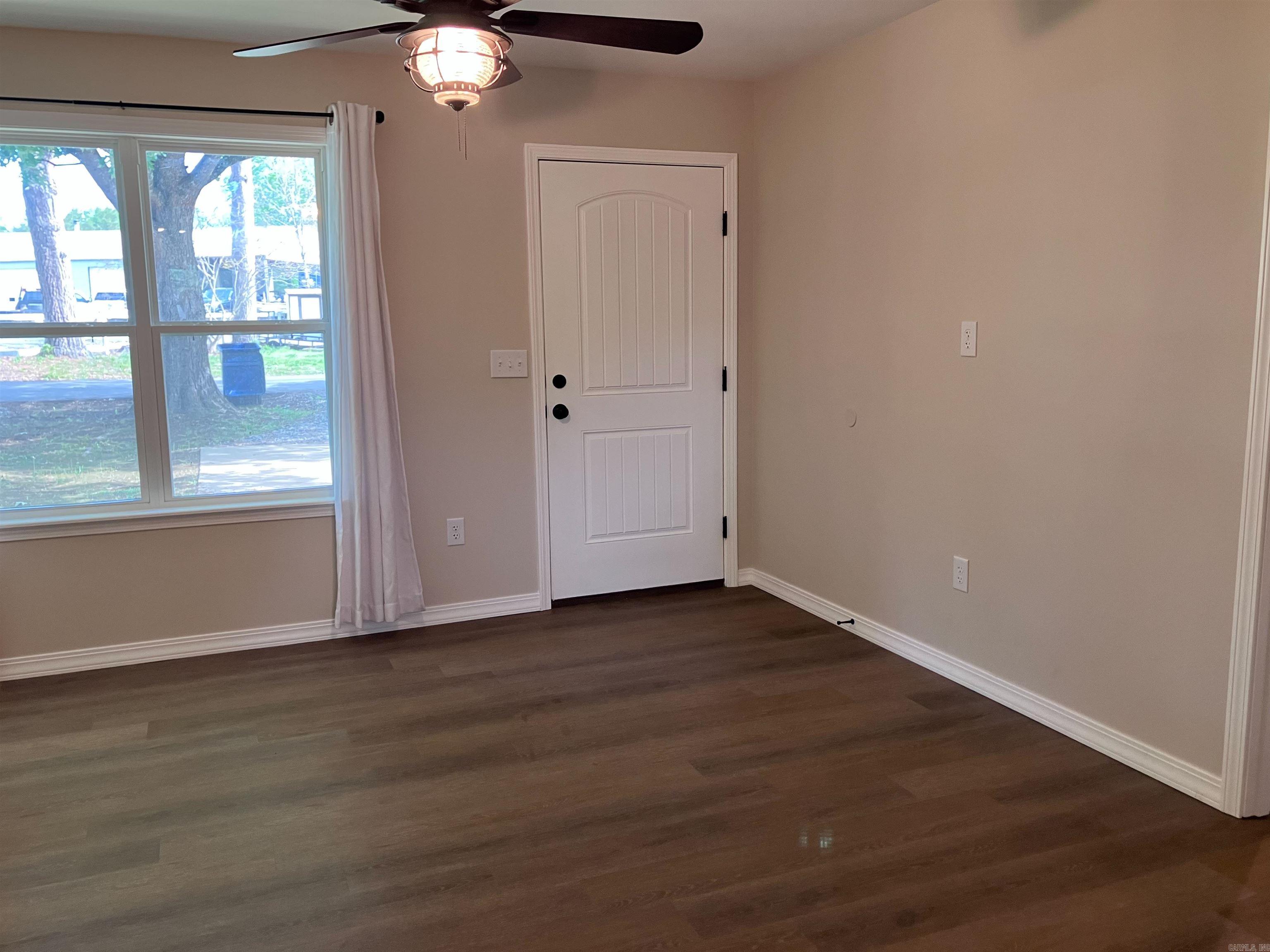 411 Park  Bradford, AR