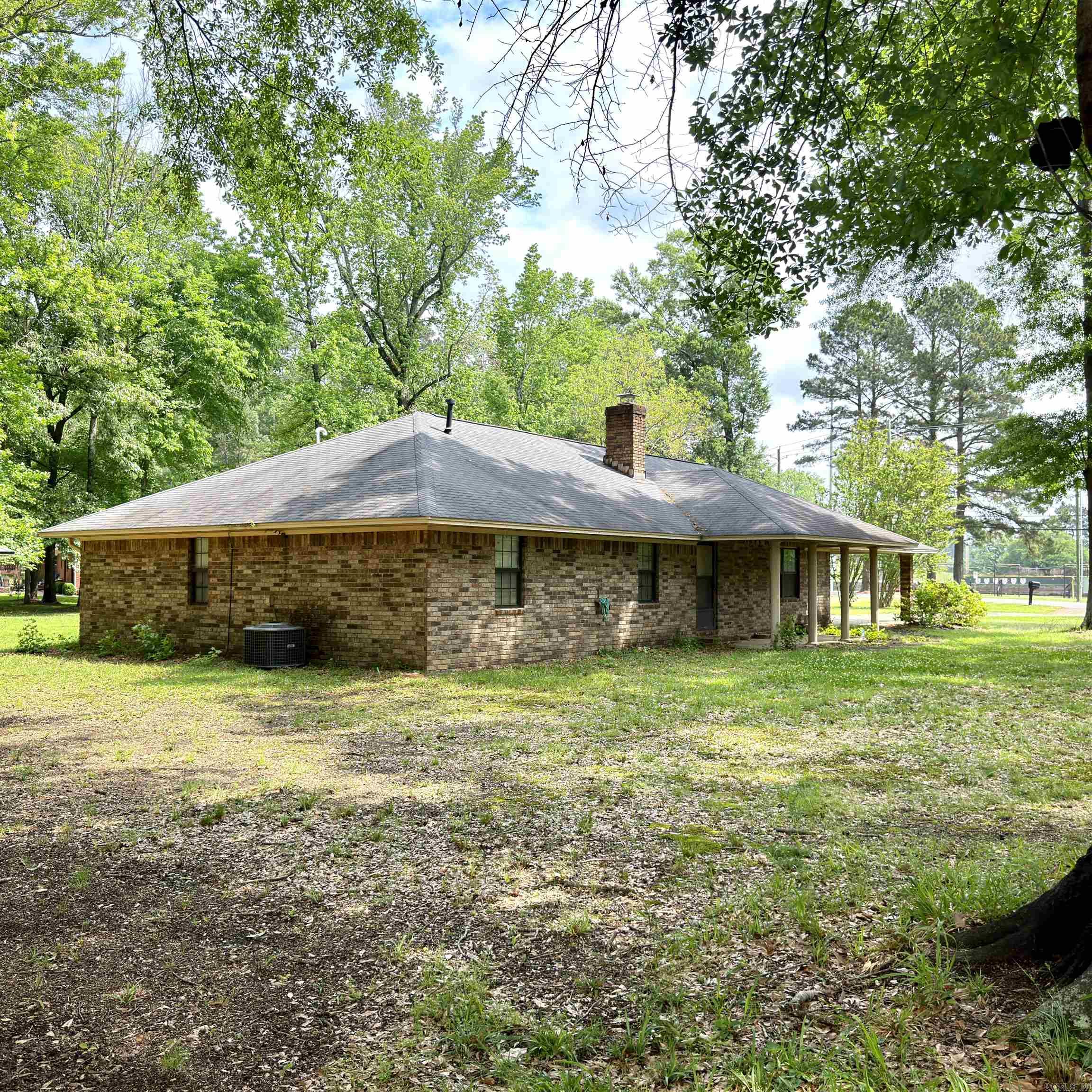 901 N 15th  Arkadelphia, AR