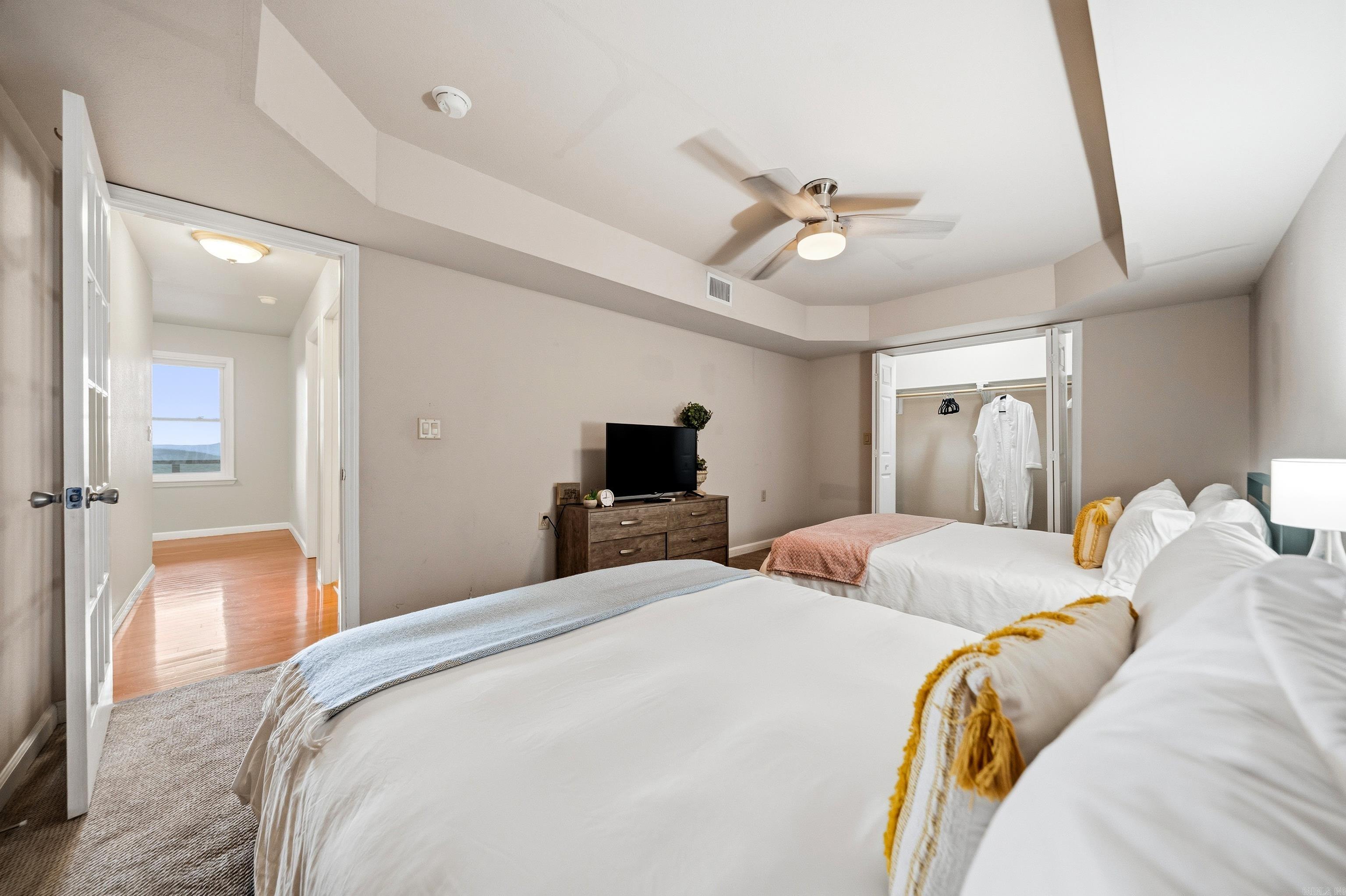 126 E Villena  Hot Springs Village, AR