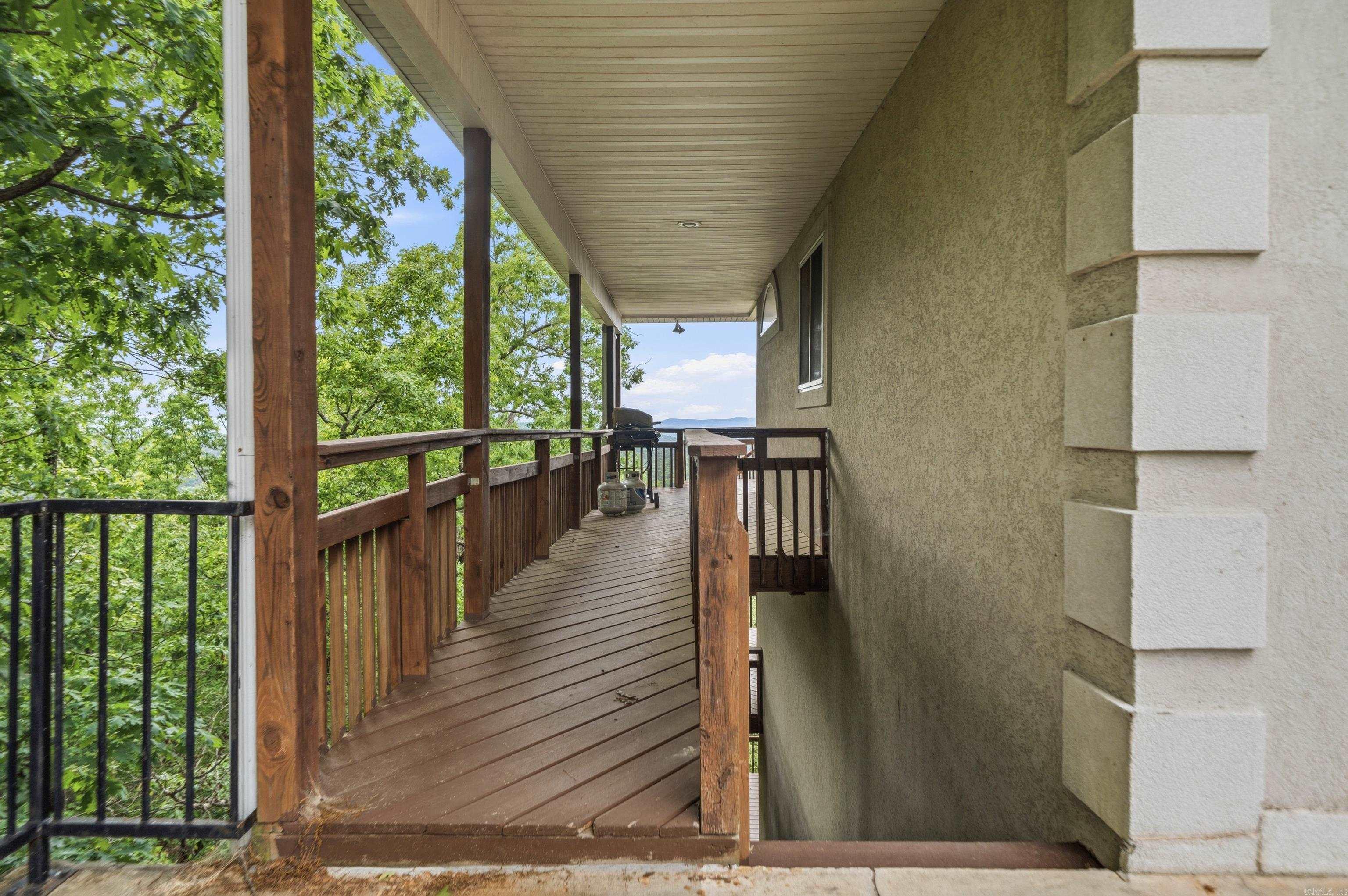 126 E Villena  Hot Springs Village, AR