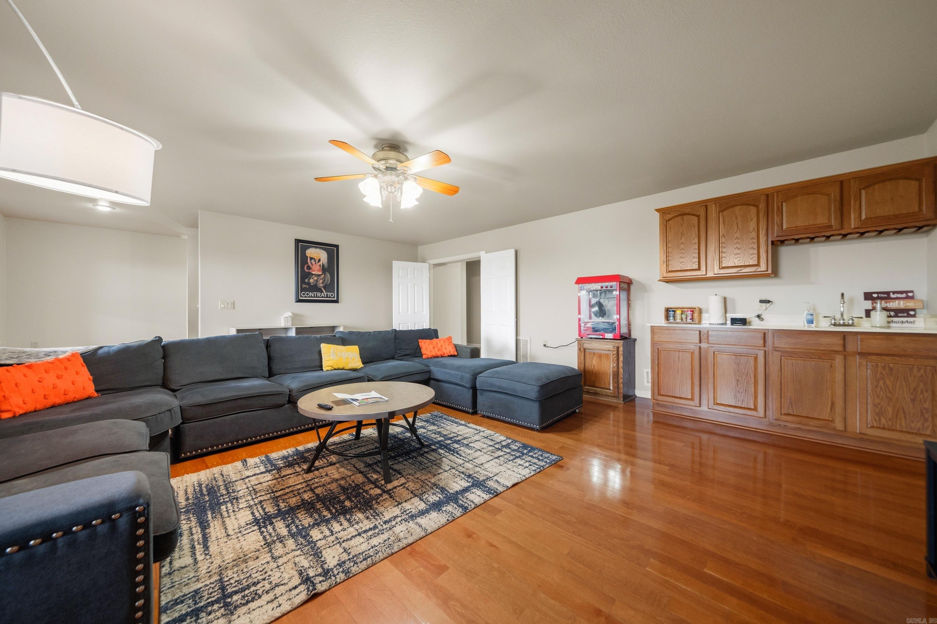 126 E Villena  Hot Springs Village, AR