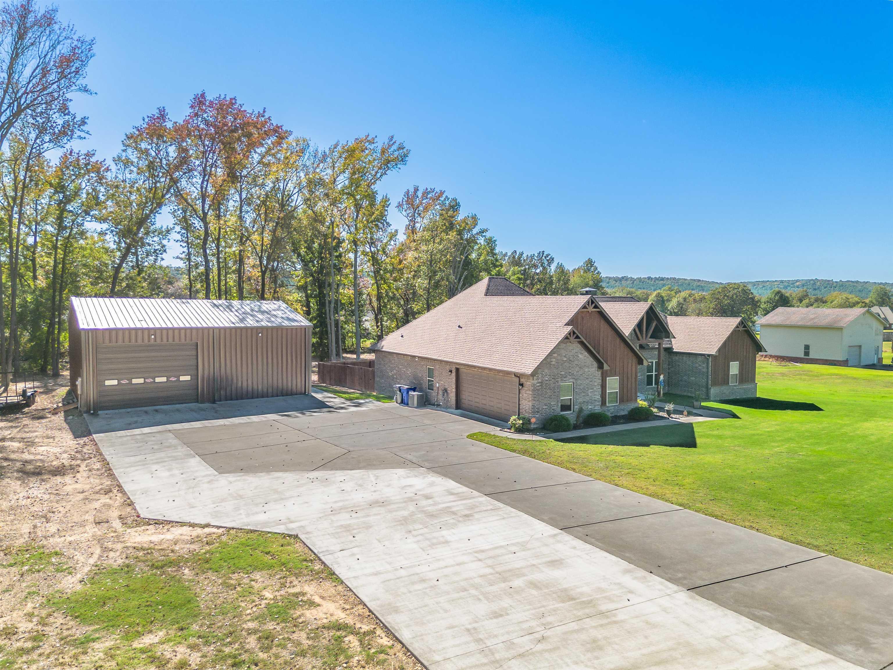 8 Winterberry  Greenbrier, AR