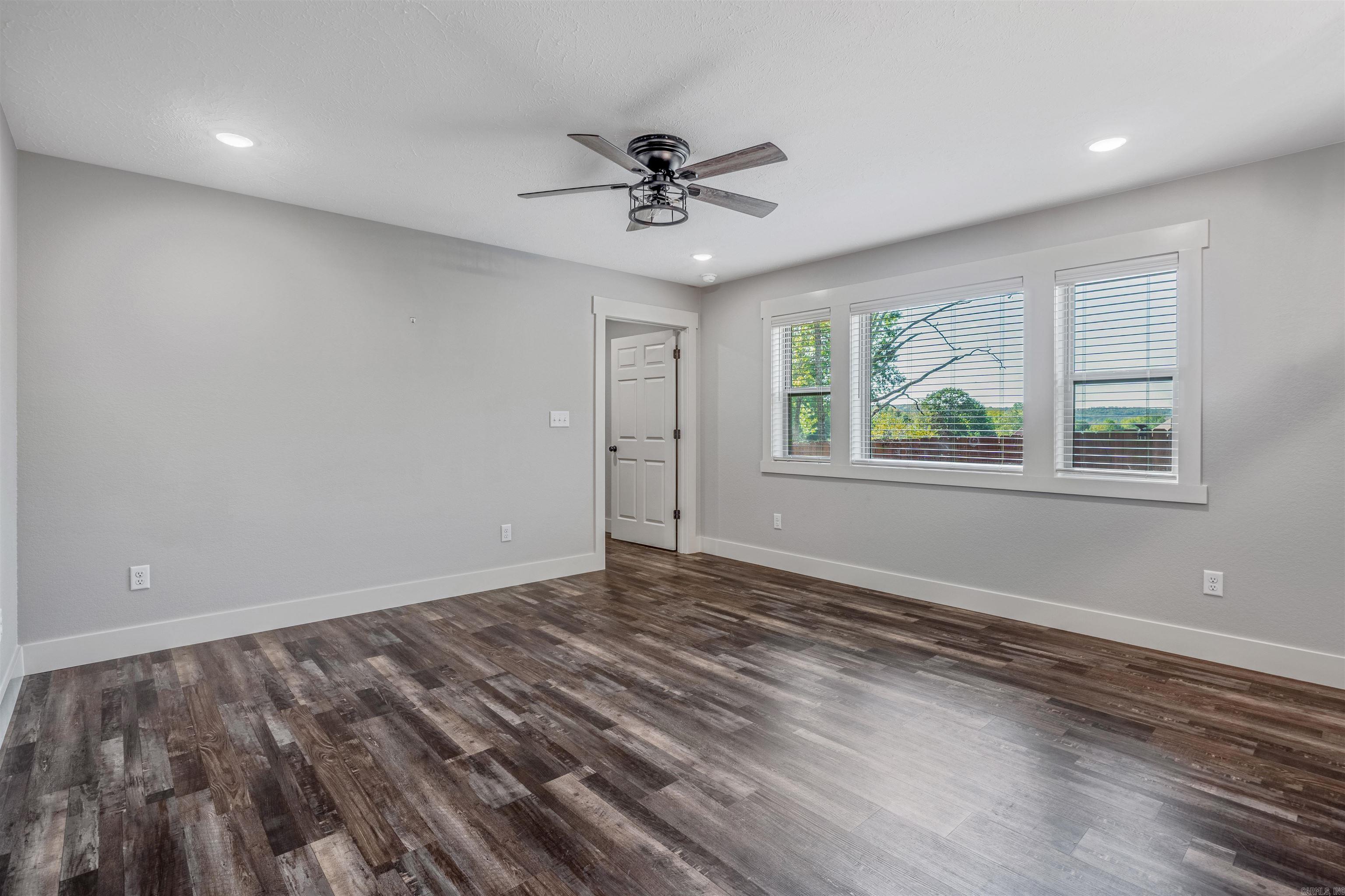 8 Winterberry  Greenbrier, AR