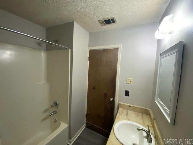 1505 N Poplar  North Little Rock, AR
